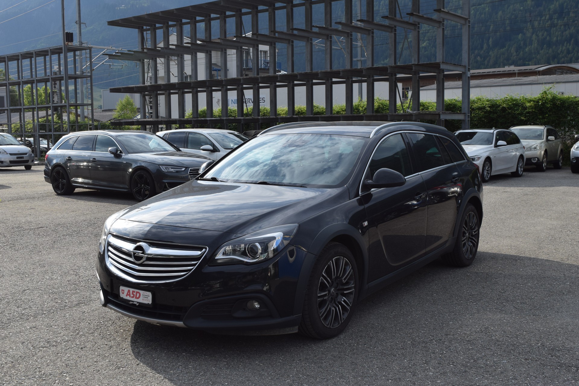 OPEL Insignia Country Tourer 2.0 CDTI 4WD Automatic-showroom-element-2