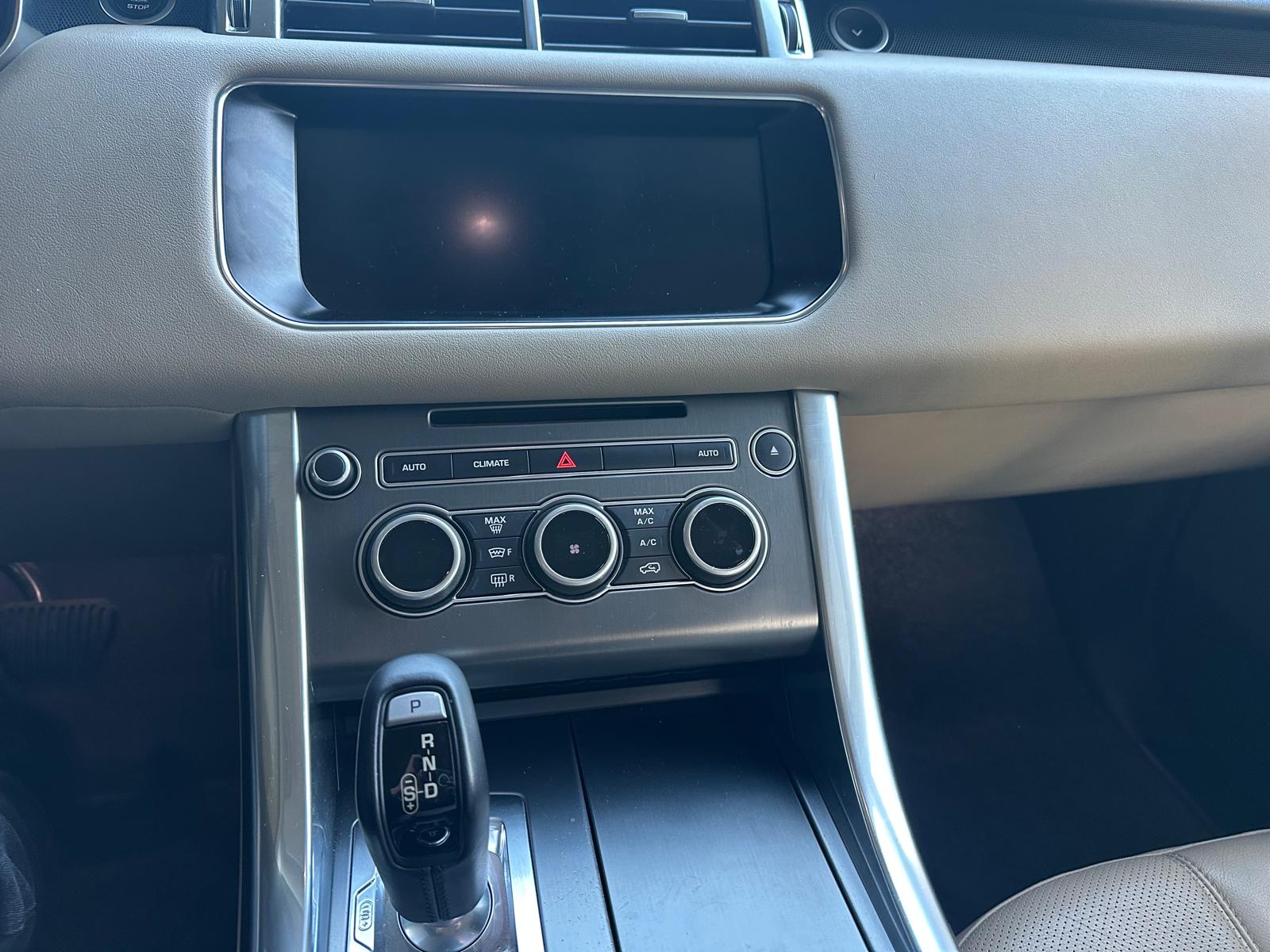LAND ROVER Range Rover Sport 2.0 SD4 SE Automatic-image-10