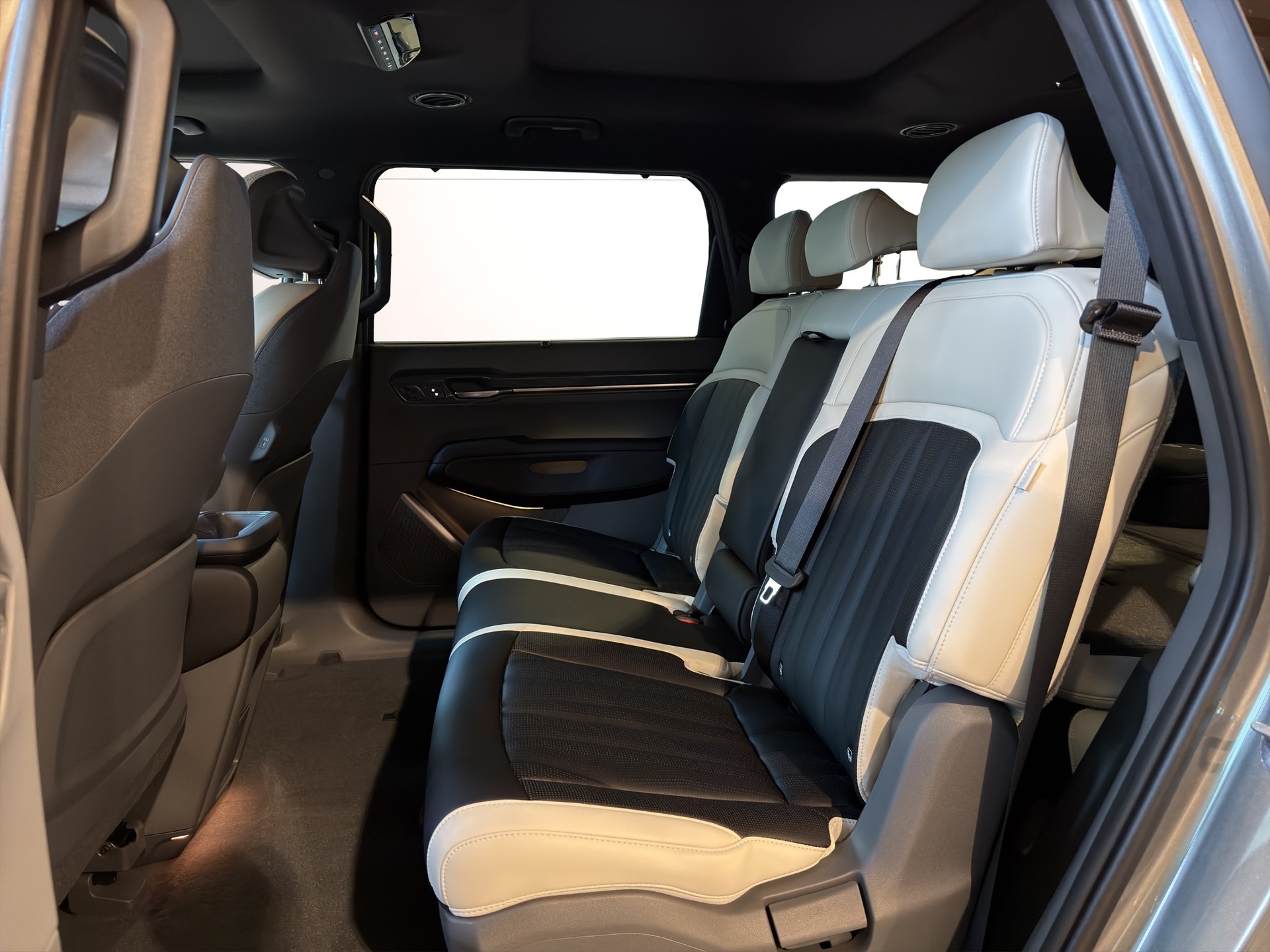 KIA EV9 99,8 kWh GT-Line 4x4-image-9
