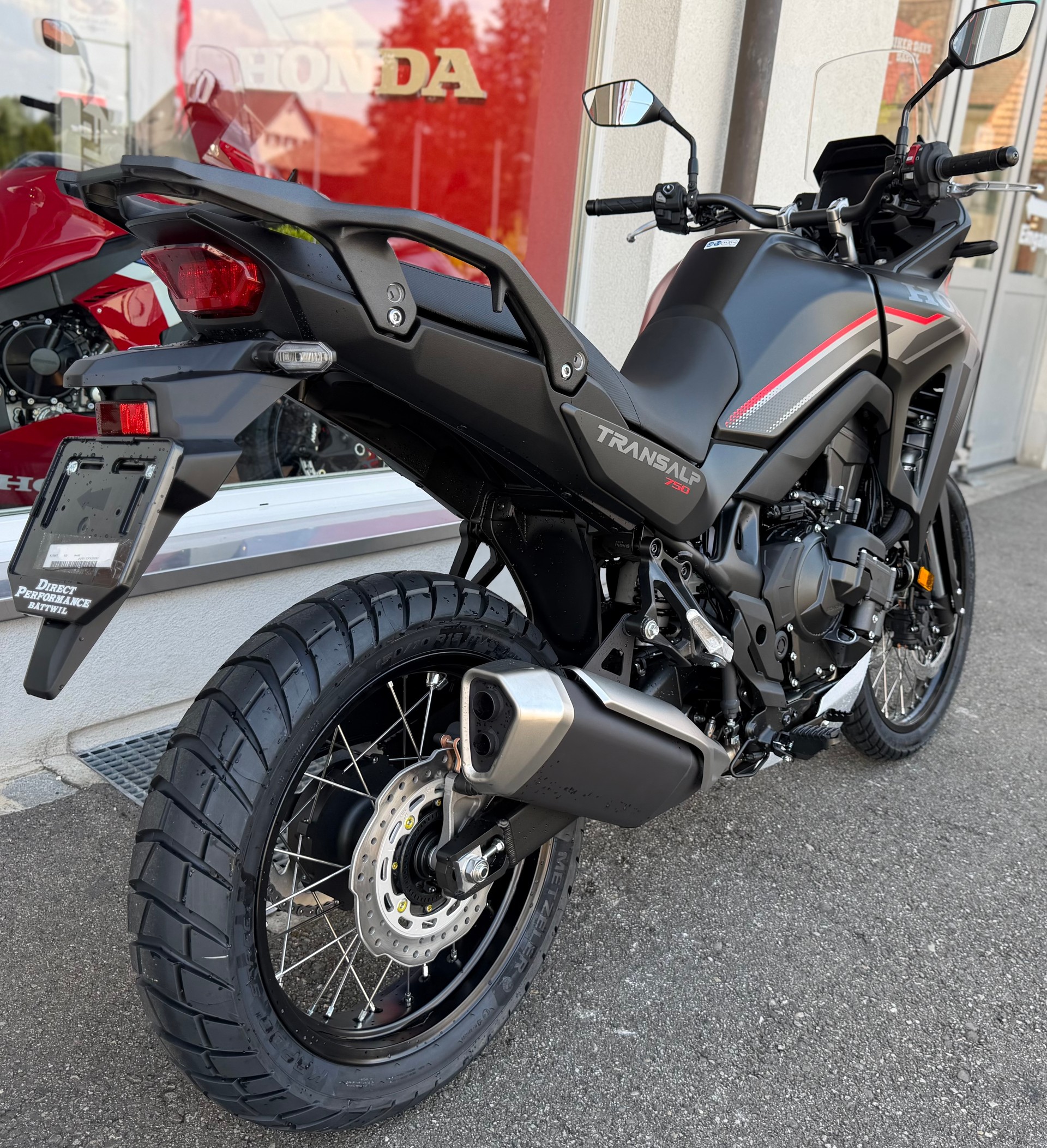HONDA XL 750 Transalp E-Clutch 2026-image-3