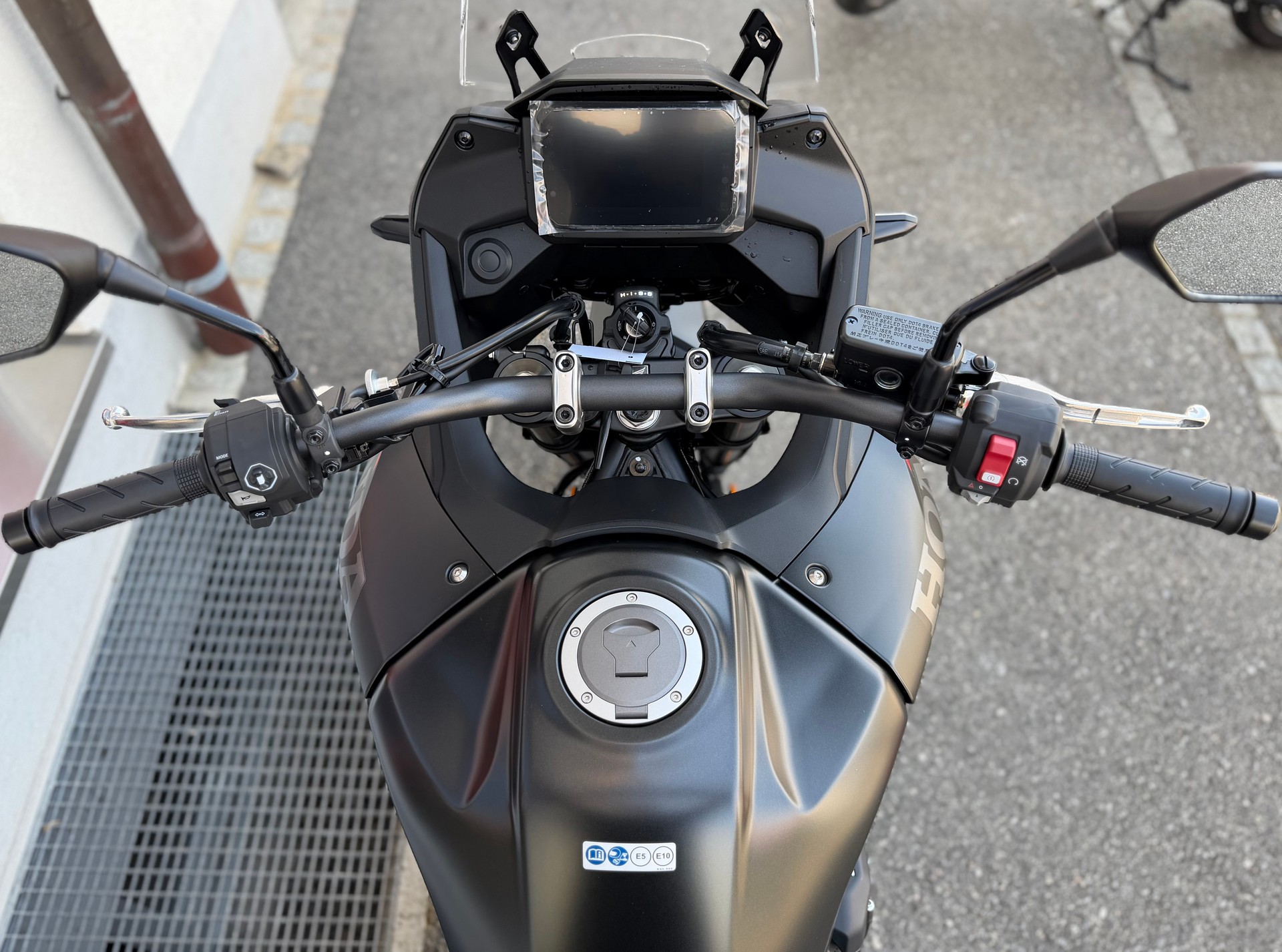 HONDA XL 750 Transalp E-Clutch 2026-image-8