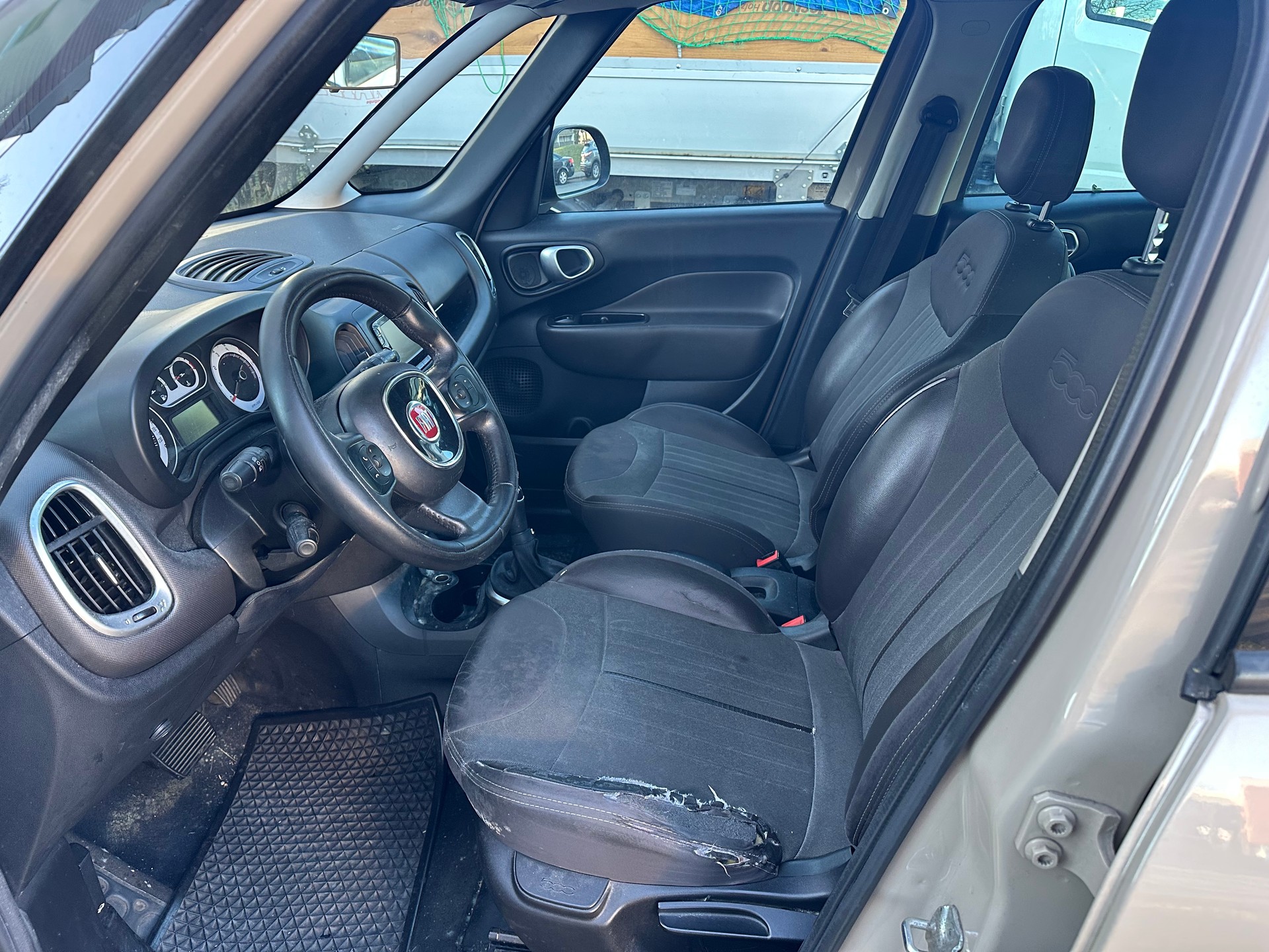 FIAT 500L Living 1.3 JTD Business Class Dualogic-image-8