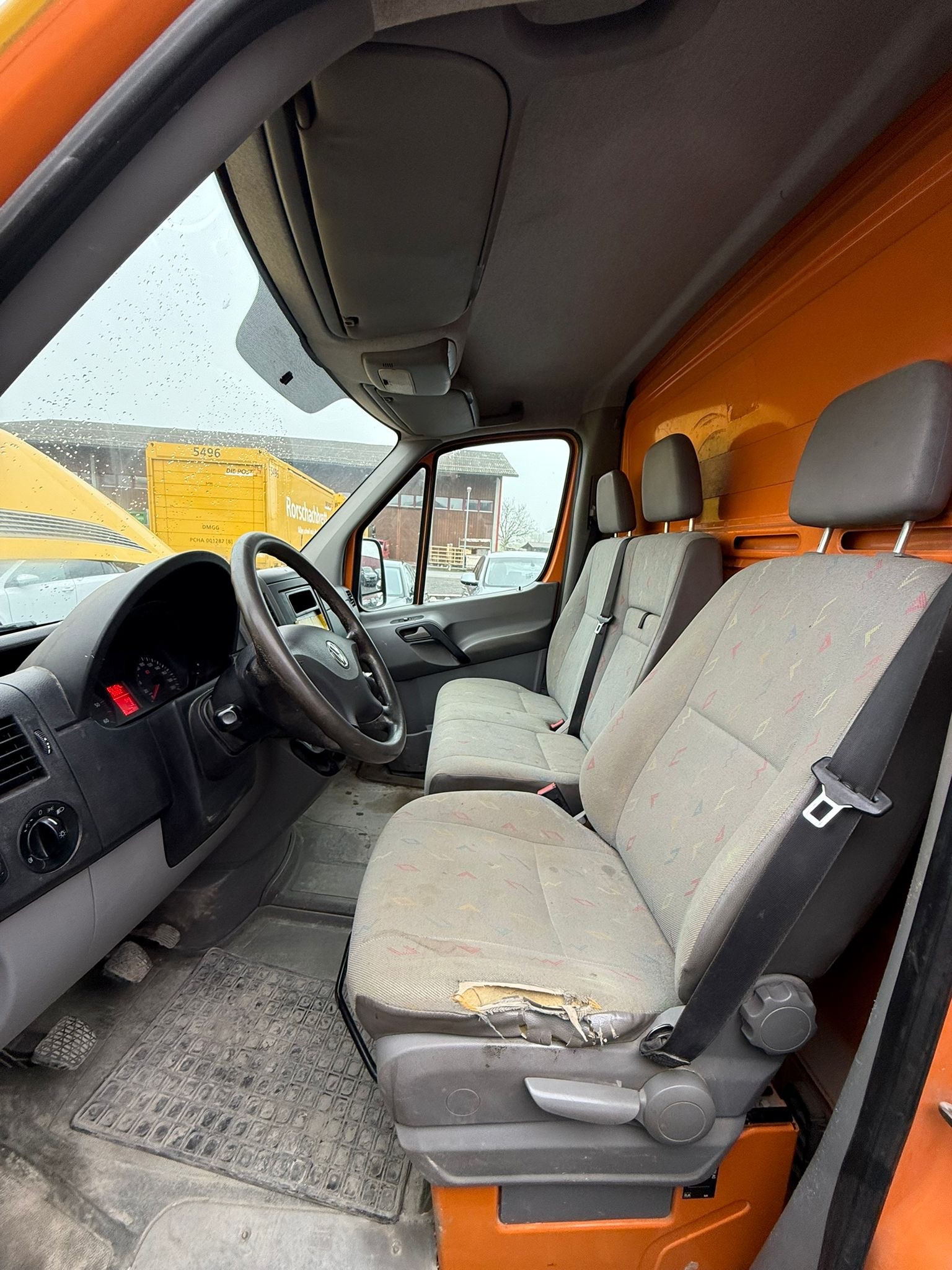 VW Crafter 35 2.5 TDI 109 PS-image-9