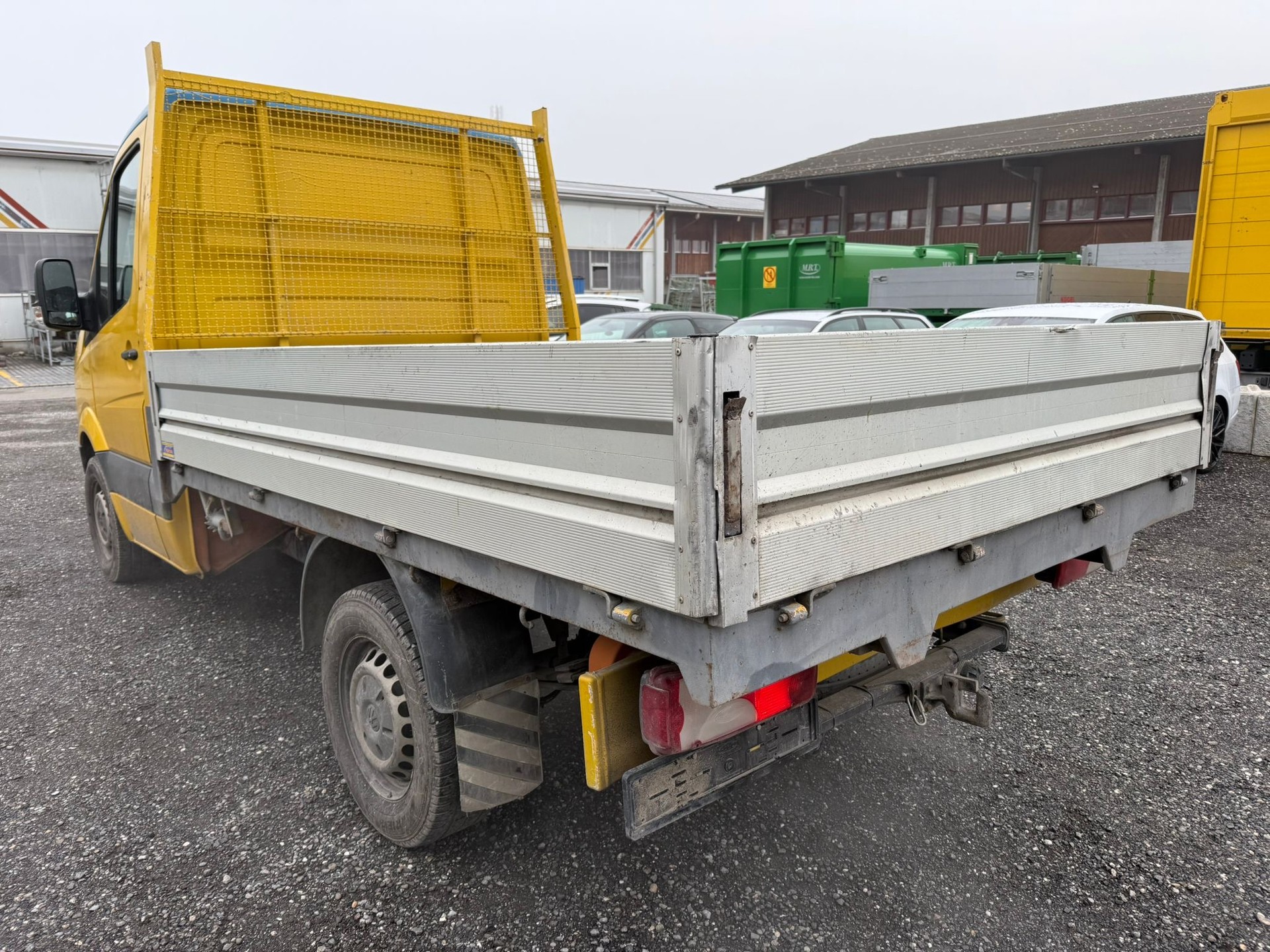 VW Crafter 35 2.5 TDI 109 PS-image-2
