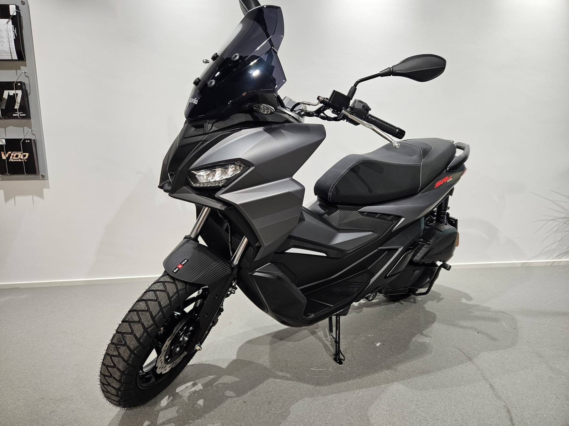 APRILIA SR 125 GT ABS E5+-image-4