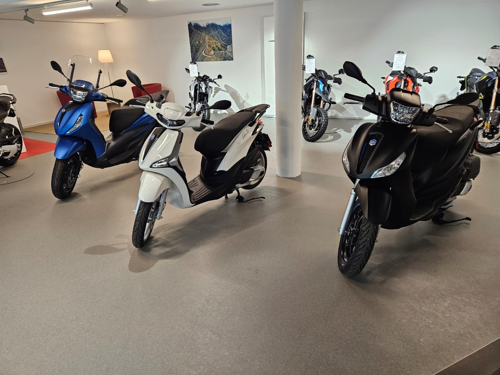 APRILIA SR 125 GT ABS E5+-image-8