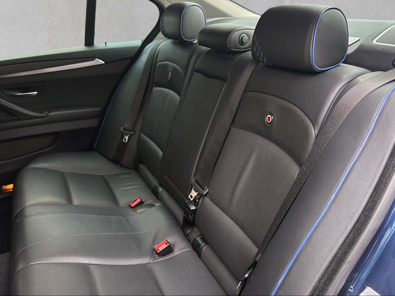BMW-ALPINA D5 BiTurbo 3.0d Switch-Tronic-image-12