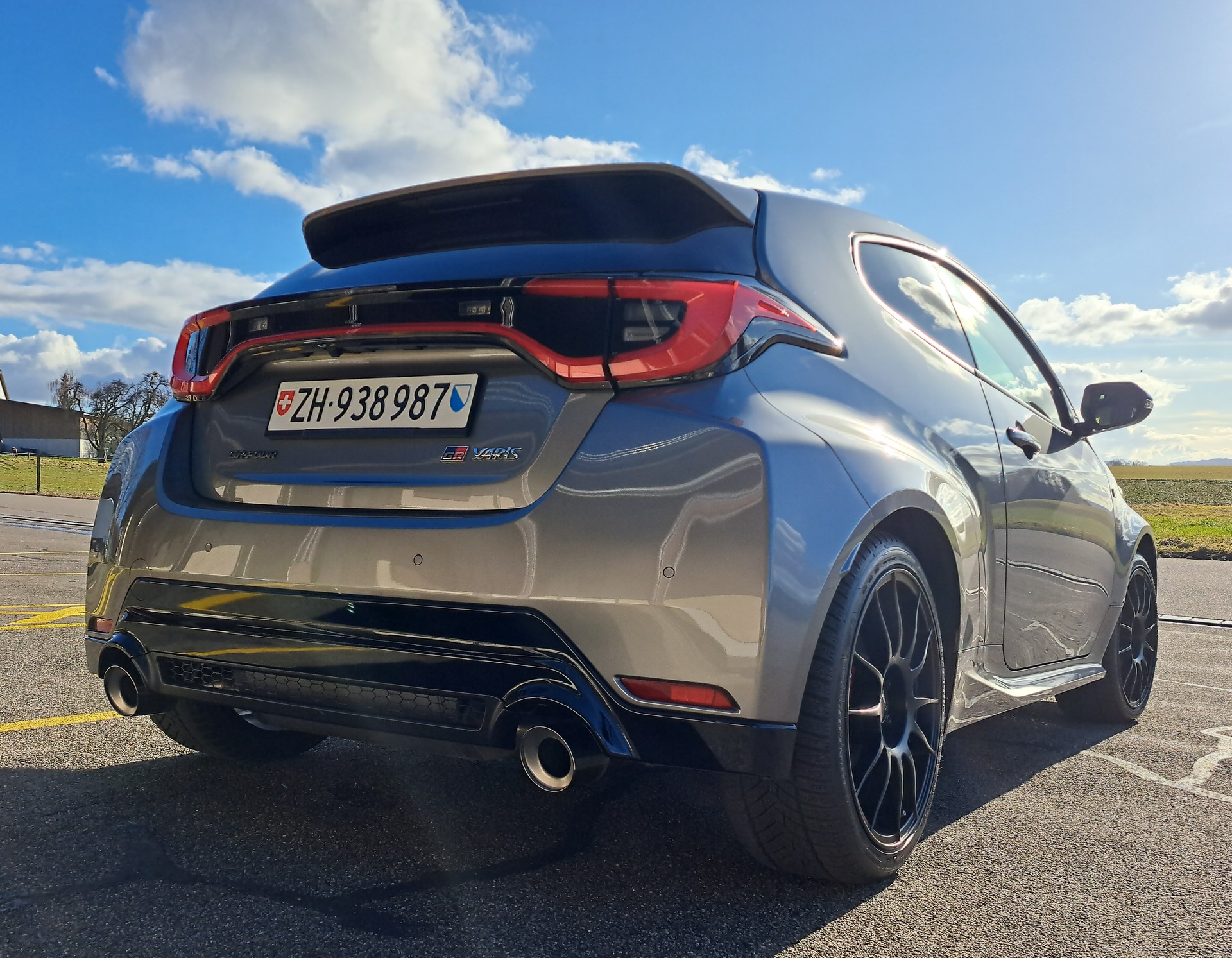 TOYOTA Yaris 1.6 GR Sport A-image-3