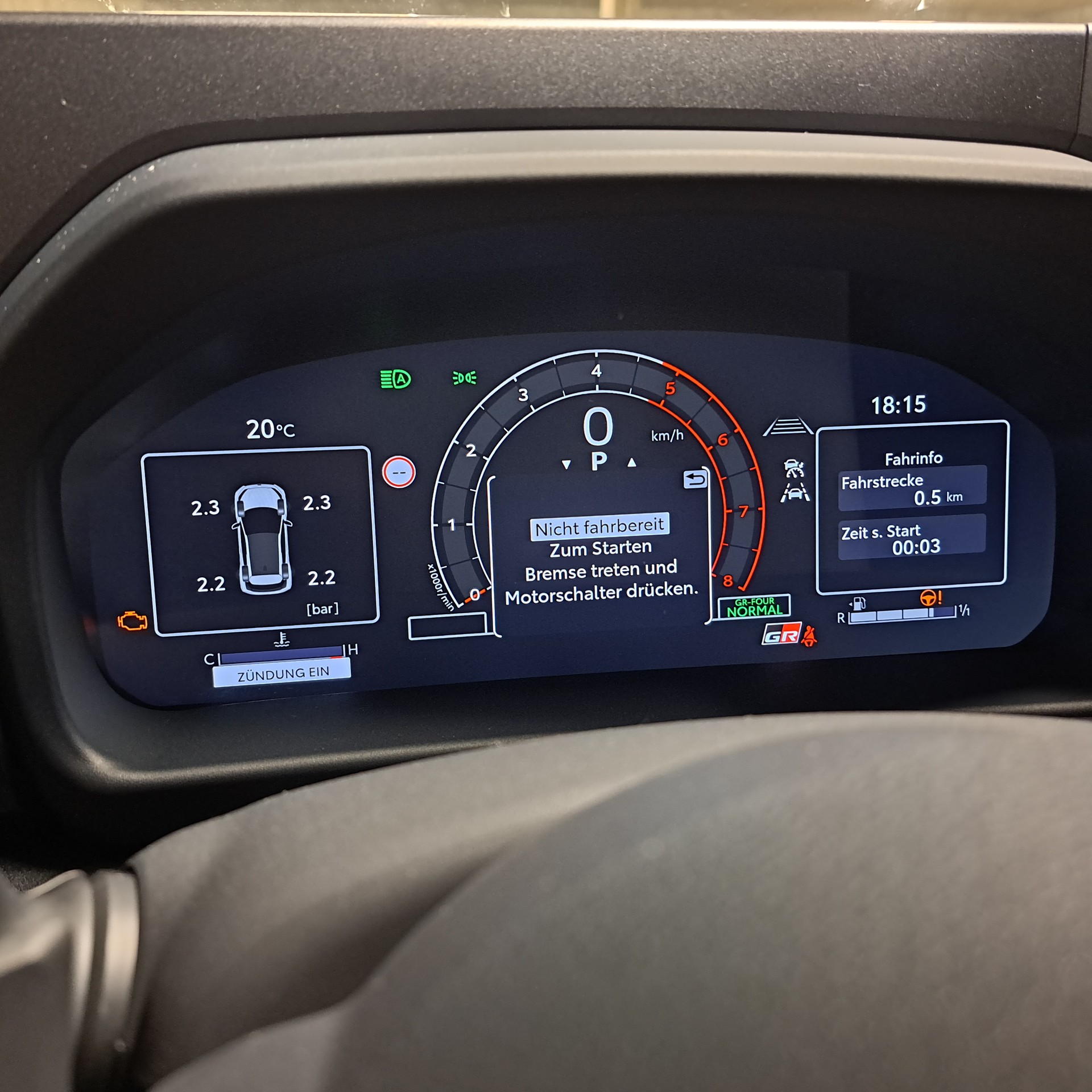 TOYOTA Yaris 1.6 GR Sport A-image-8