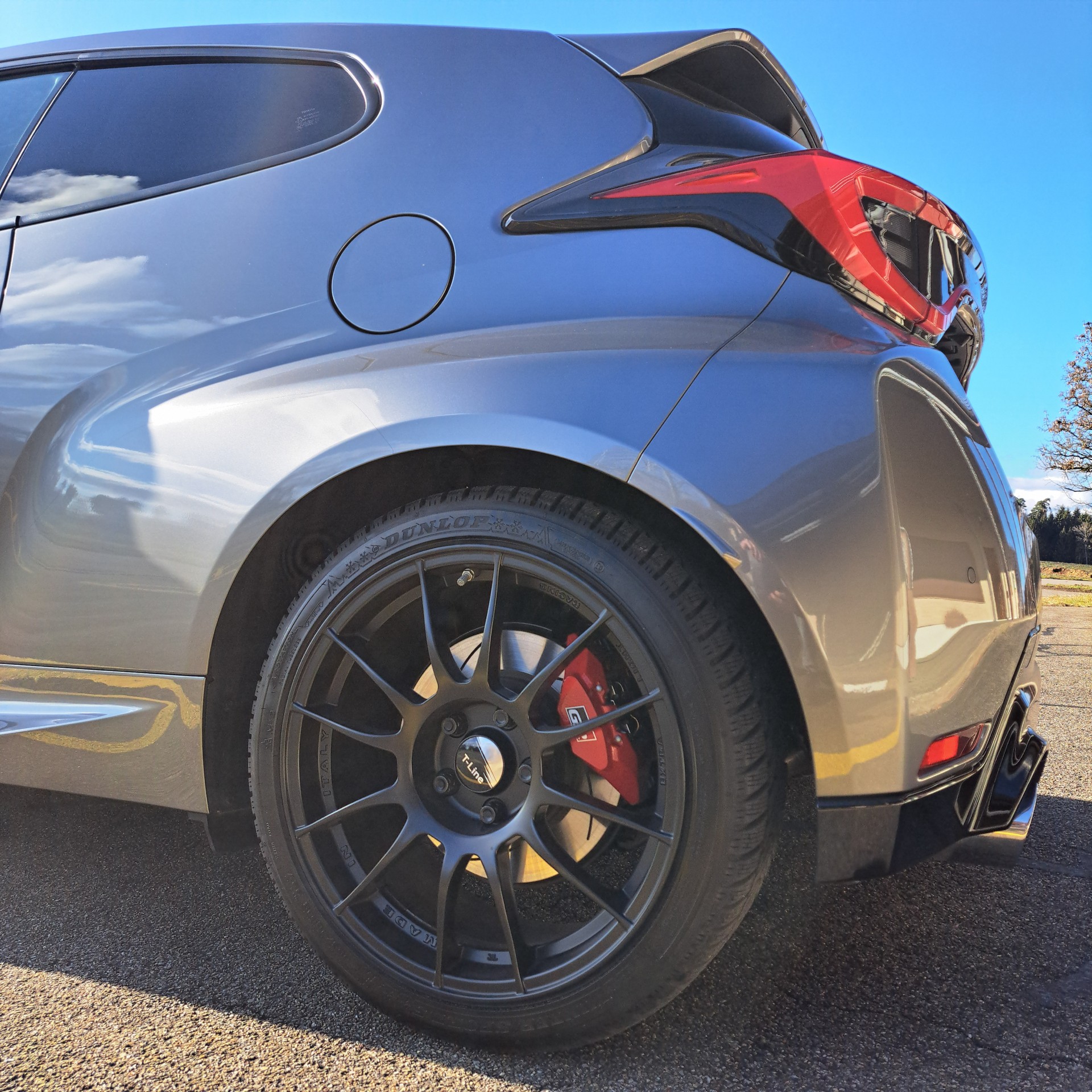 TOYOTA Yaris 1.6 GR Sport A-image-4