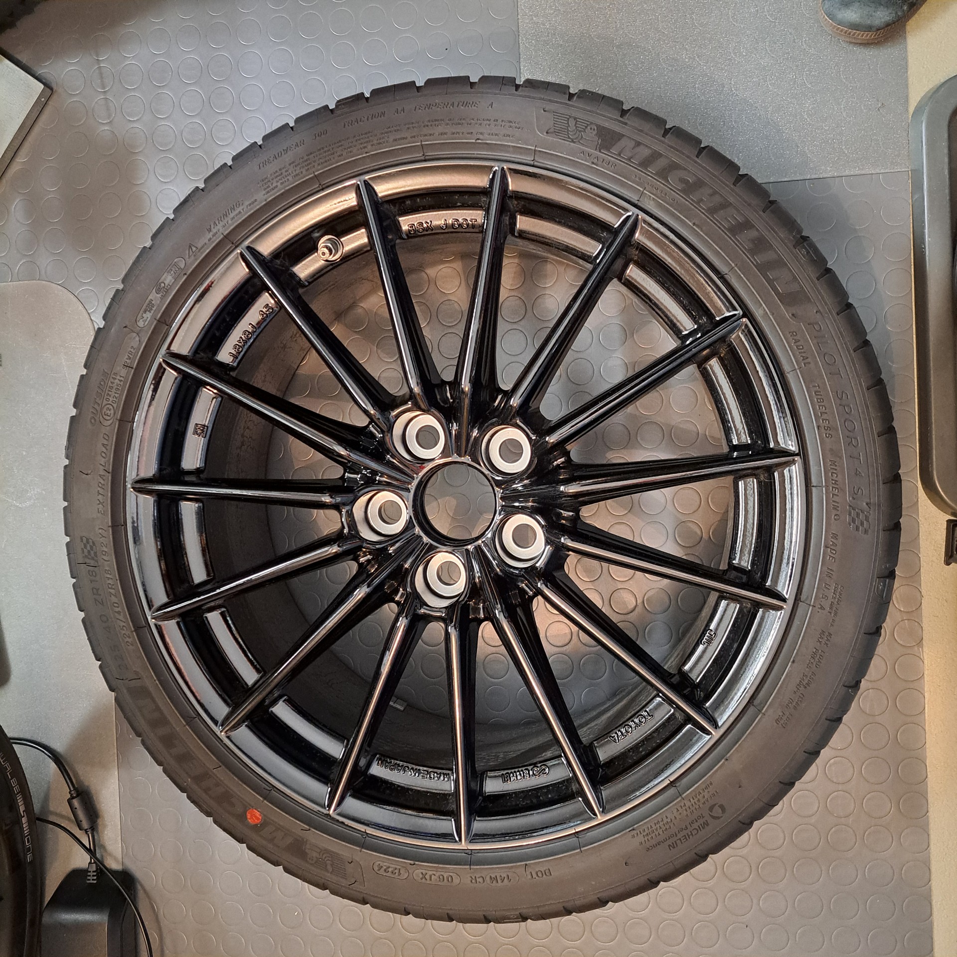 TOYOTA Yaris 1.6 GR Sport A-image-6