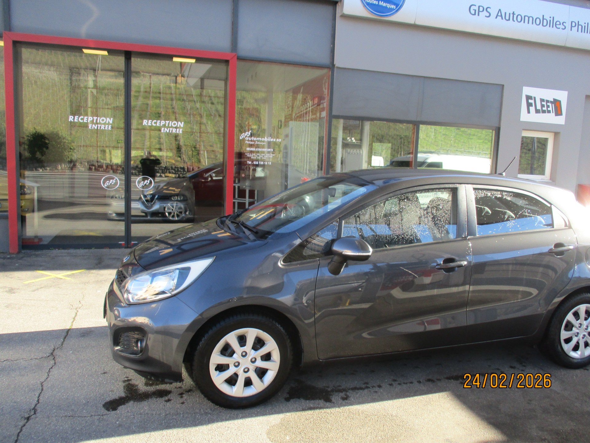 KIA Rio 1.4 CVVT Style Automatic-image-3