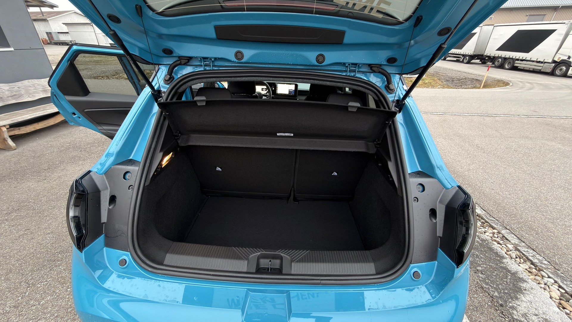 NISSAN Micra Advance-image-3