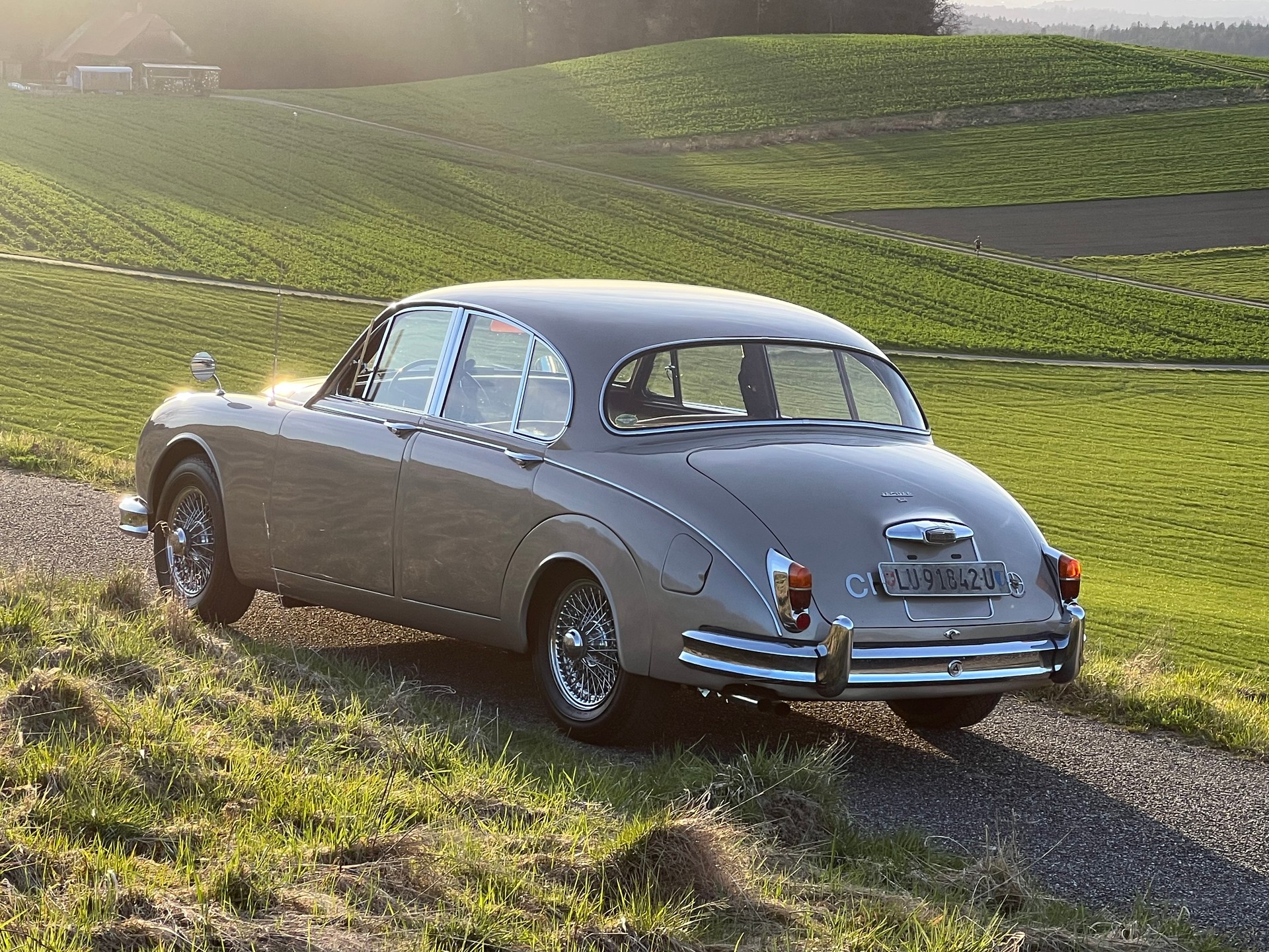 JAGUAR Mk 2 3.4 Overdrive-image-1