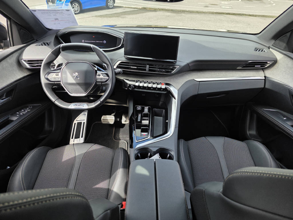PEUGEOT 5008 1.2 PureTech GT-image-5