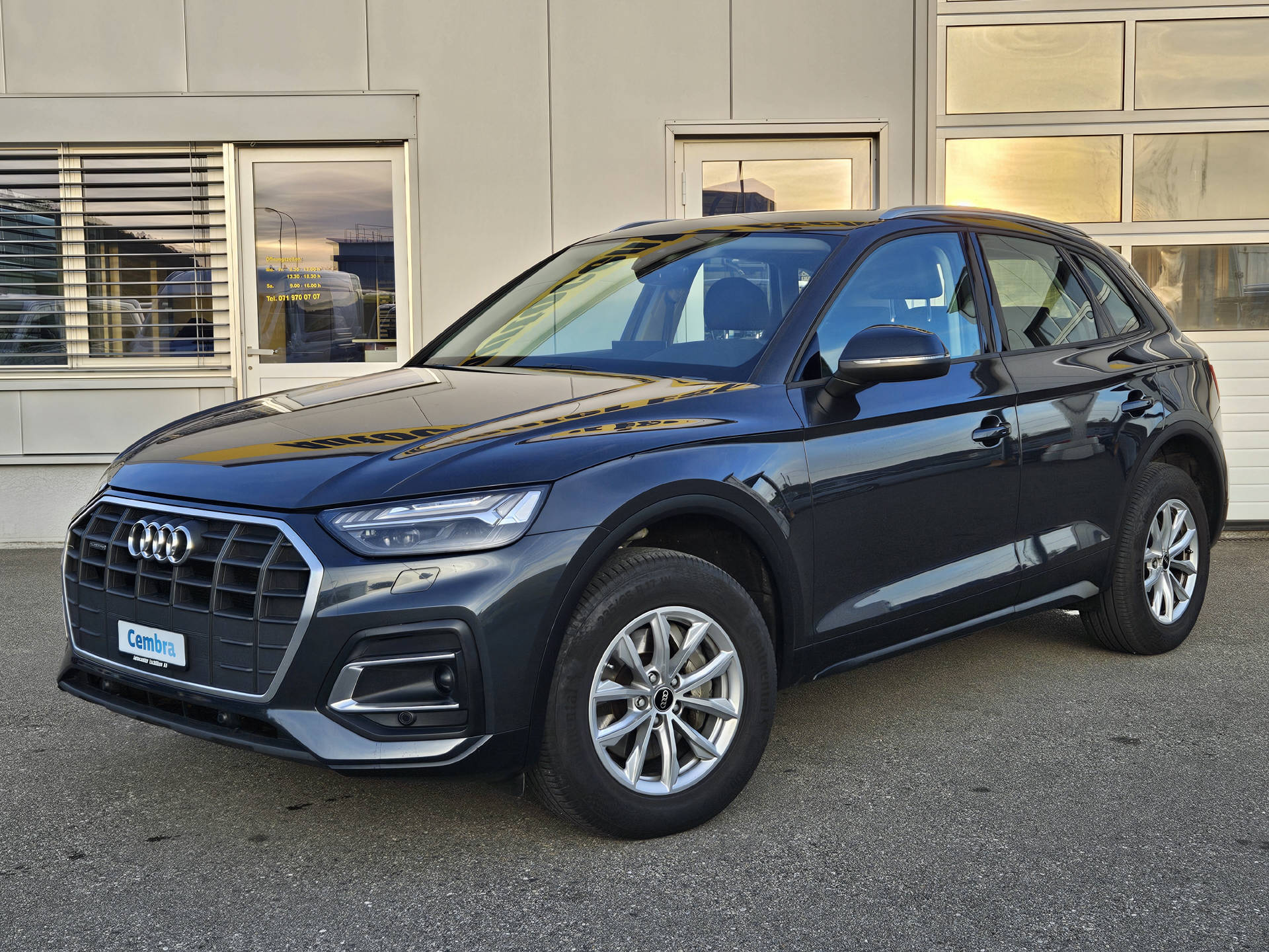 AUDI Q5 2.0 40 TDI quattro S-Tronic * 8- fach bereit * Frisch ab MFK *-showroom-element-2