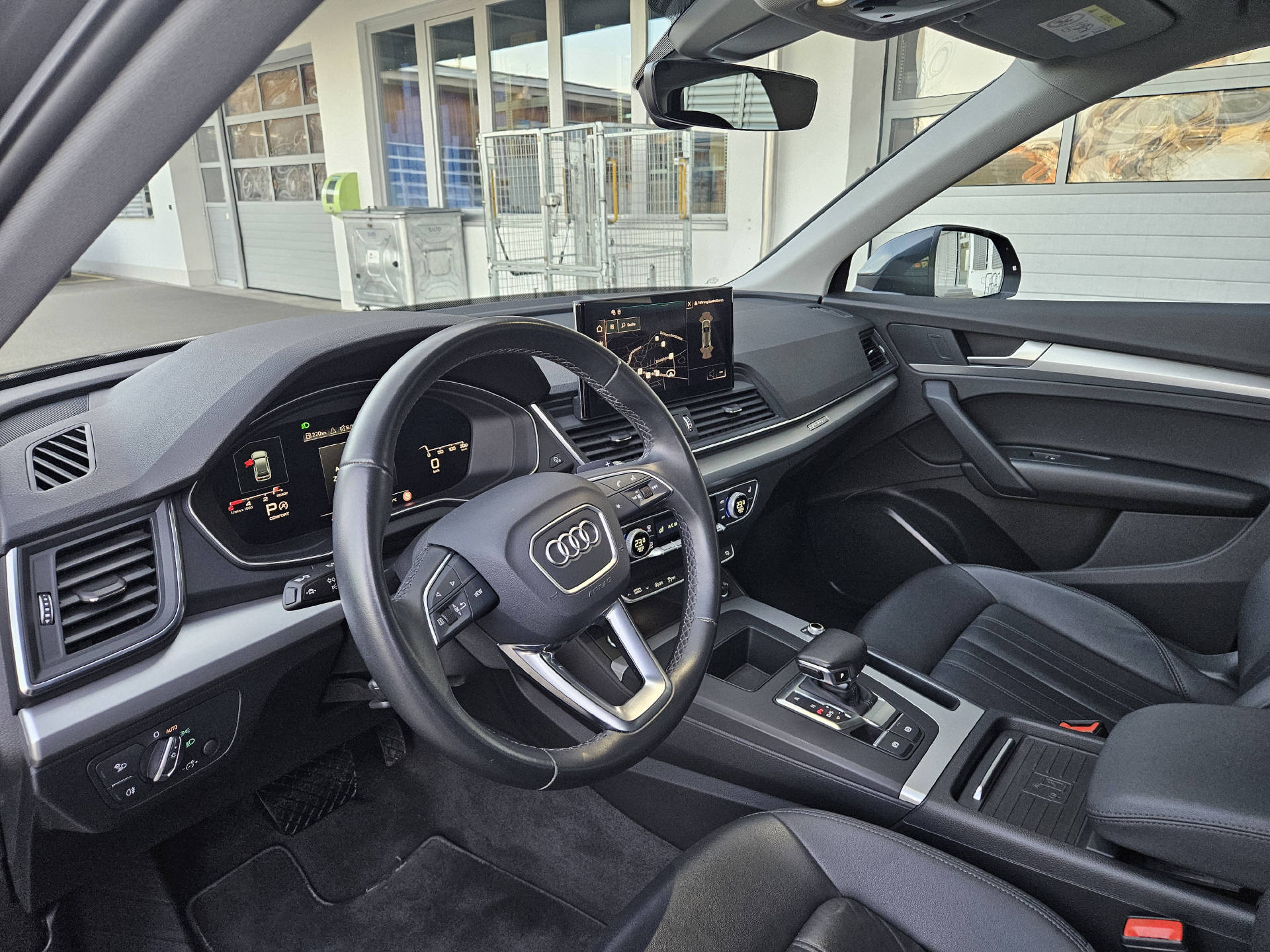AUDI Q5 2.0 40 TDI quattro S-Tronic * 8- fach bereit * Frisch ab MFK *-image-12