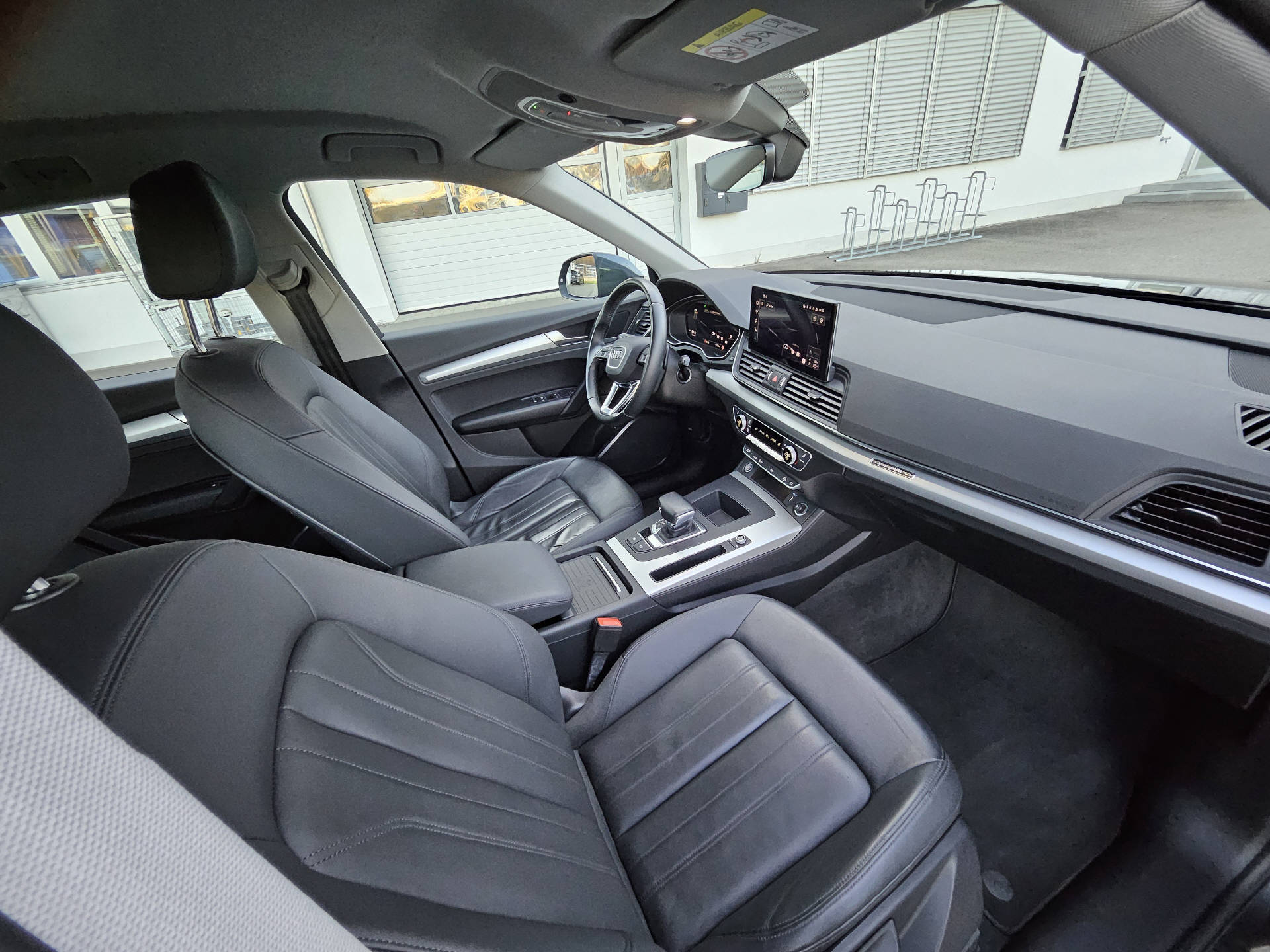 AUDI Q5 2.0 40 TDI quattro S-Tronic * 8- fach bereit * Frisch ab MFK *-image-25