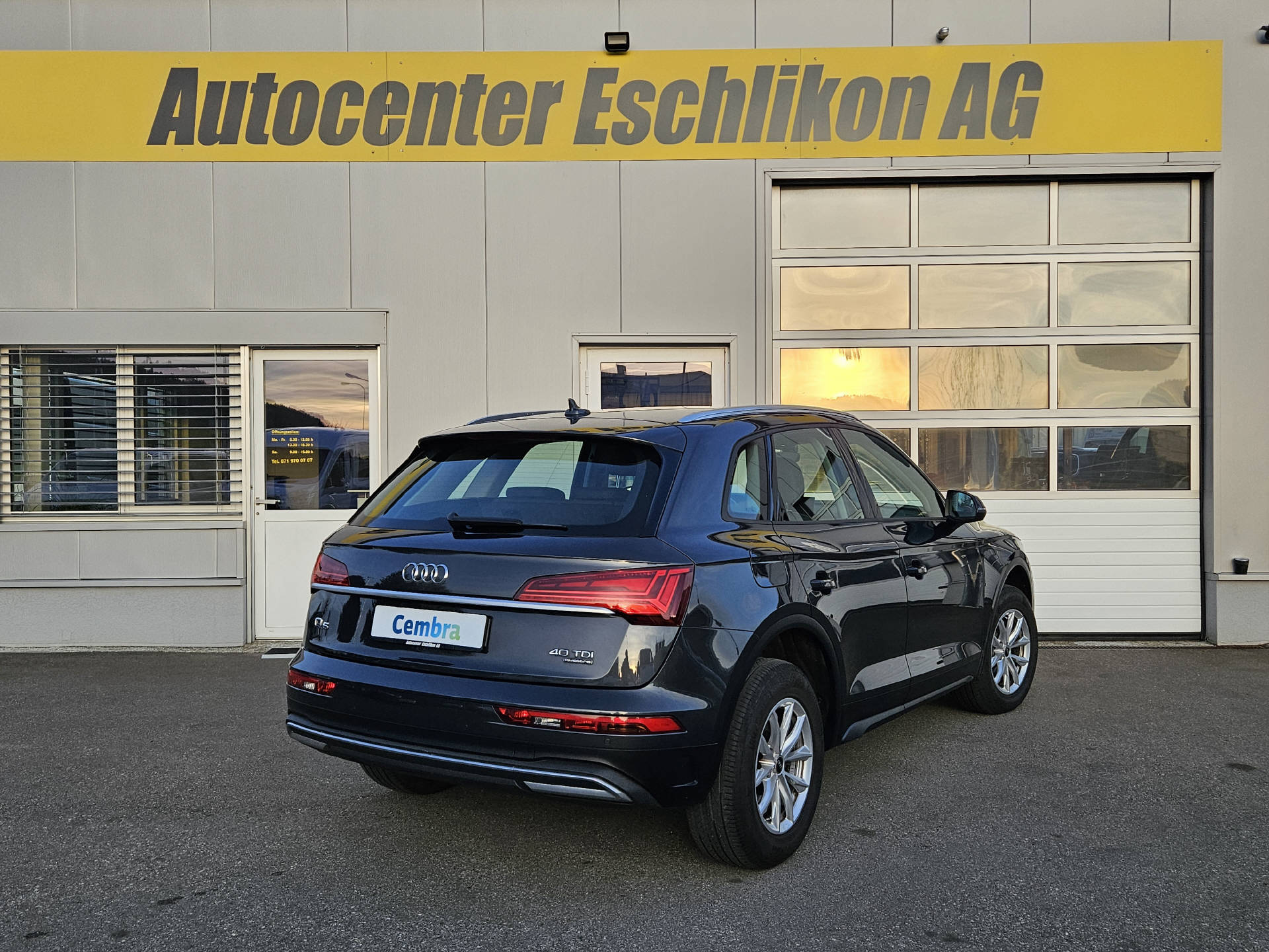 AUDI Q5 2.0 40 TDI quattro S-Tronic * 8- fach bereit * Frisch ab MFK *-image-6