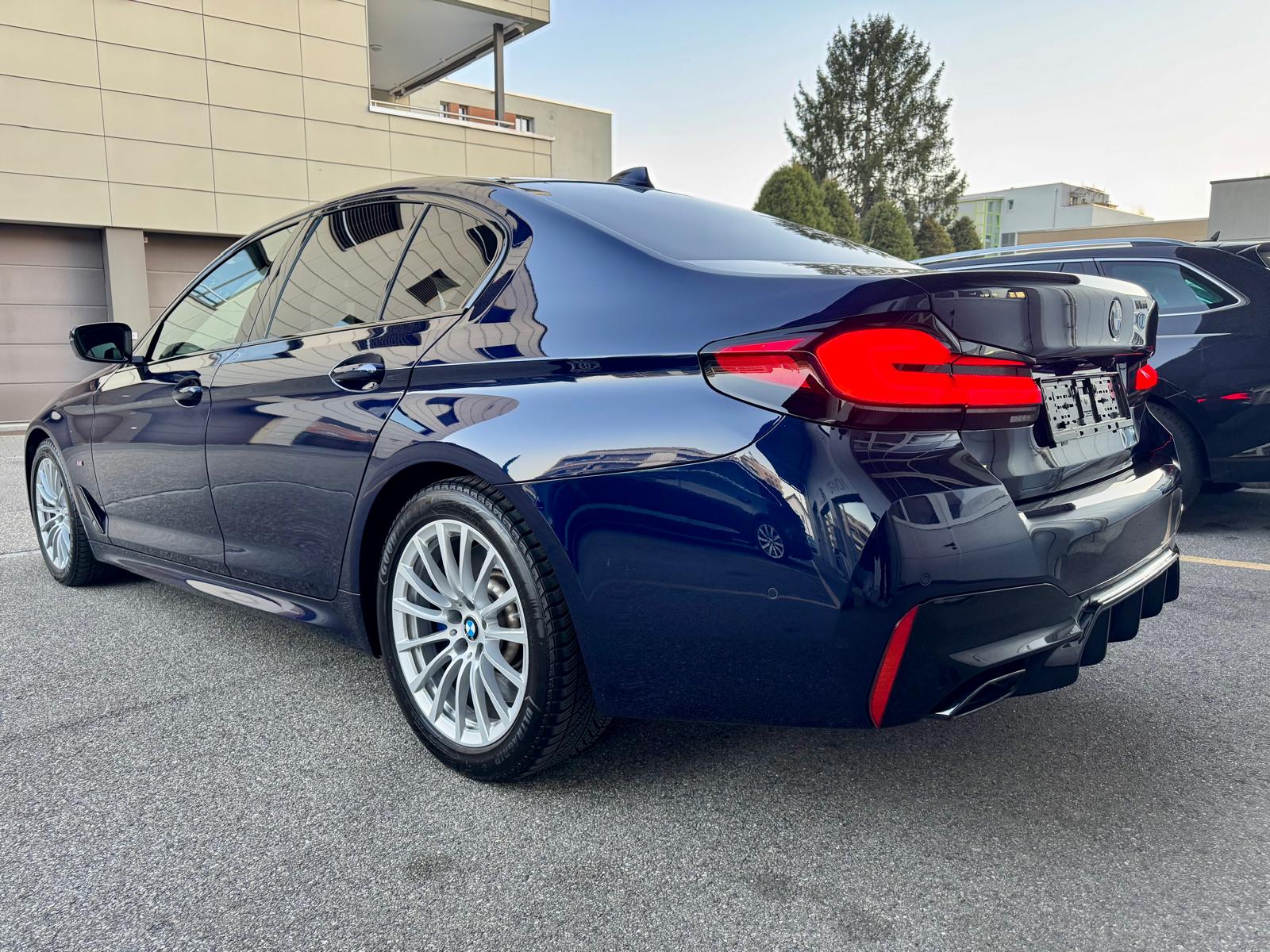 BMW 540d xDrive 48V M Sport Steptronic-image-4