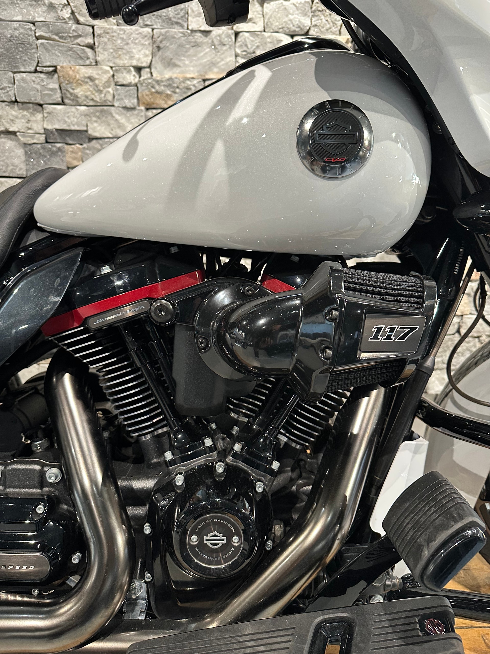 HARLEY-DAVIDSON FLHXSE Street Glide CVO 117-image-2