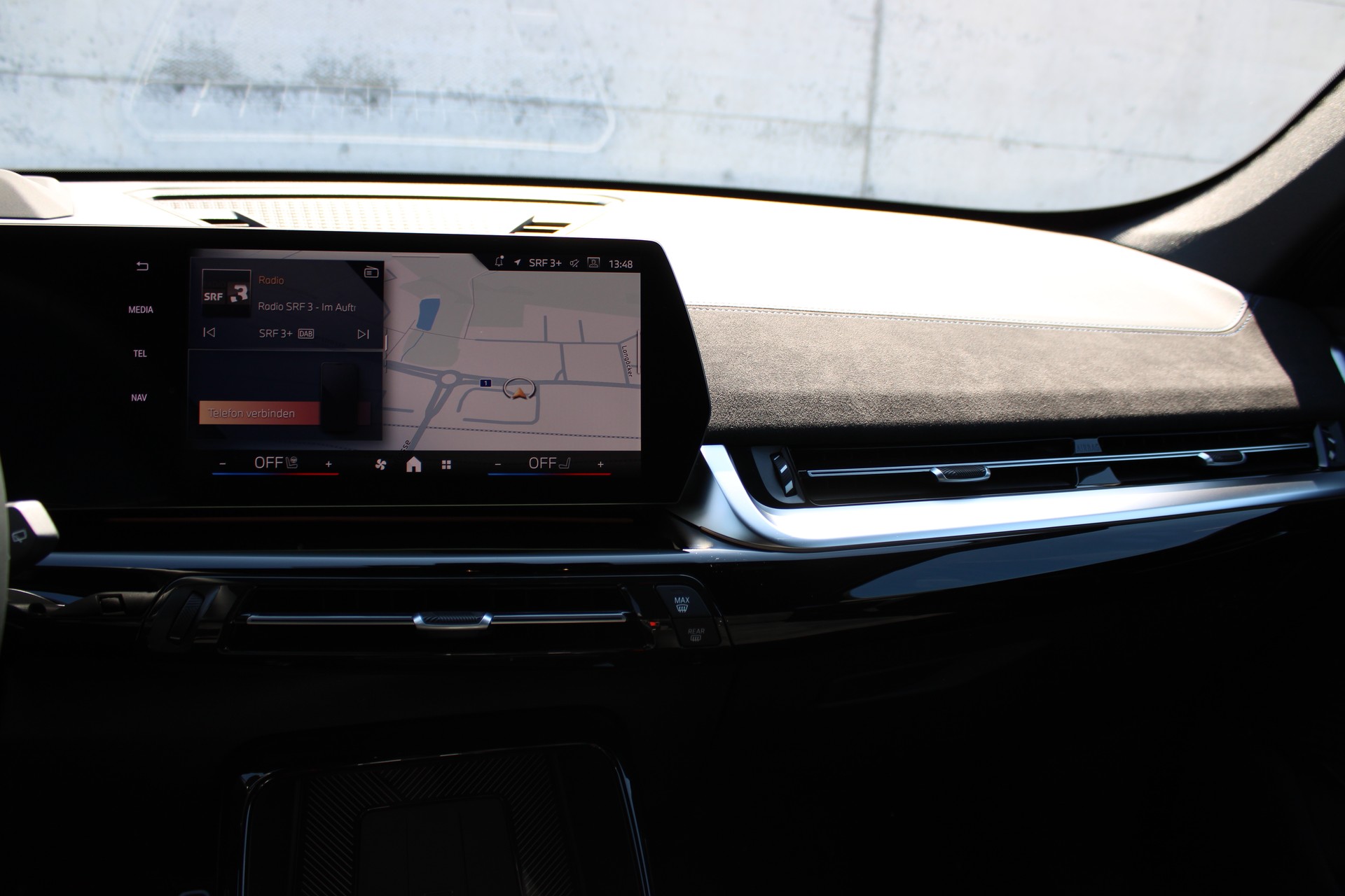 BMW iX1 xDrive 30 M Sport-image-15