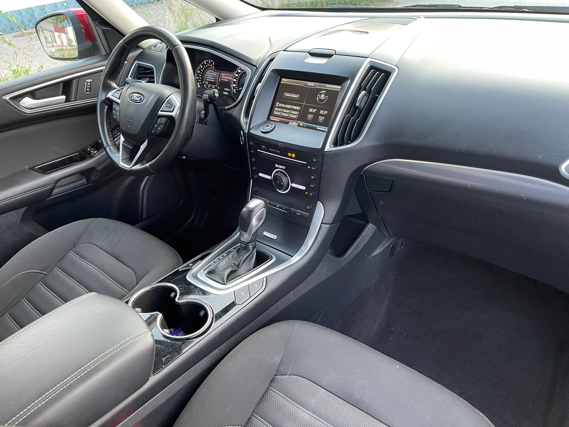 FORD Galaxy 2.0 TDCi Titanium AWD PowerShift-image-12