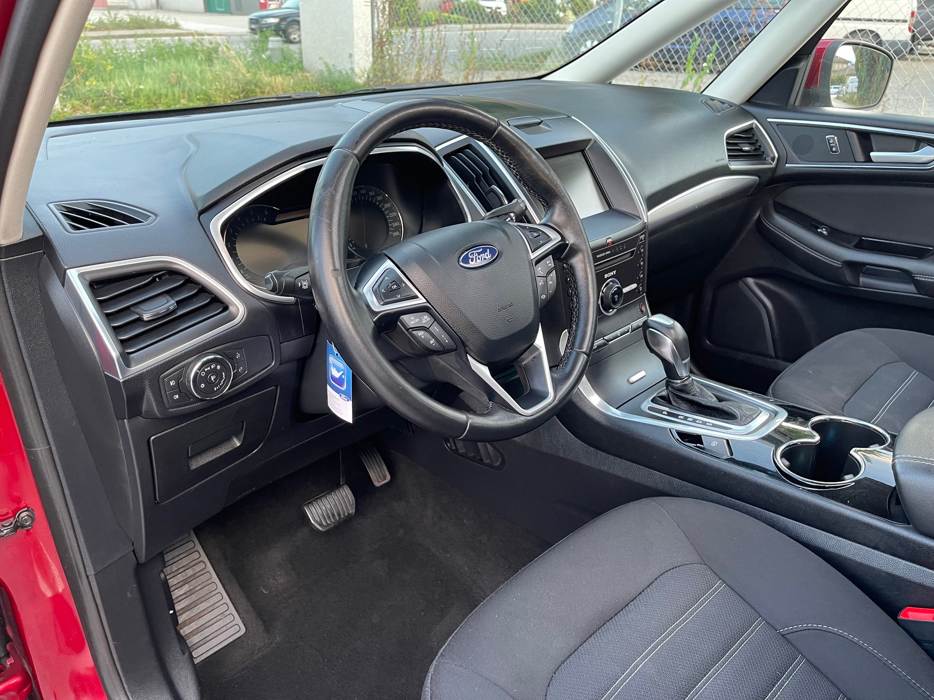 FORD Galaxy 2.0 TDCi Titanium AWD PowerShift-image-29