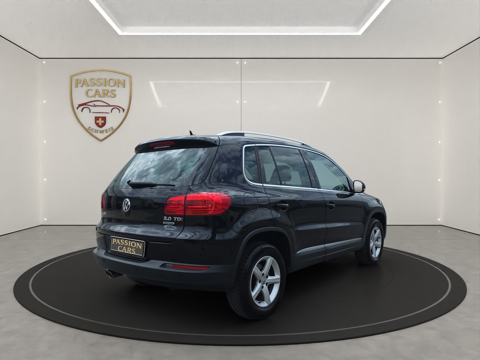 VW Tiguan 2.0 TDI BlueMotion Sport&Style 4Motion DSG-image-4
