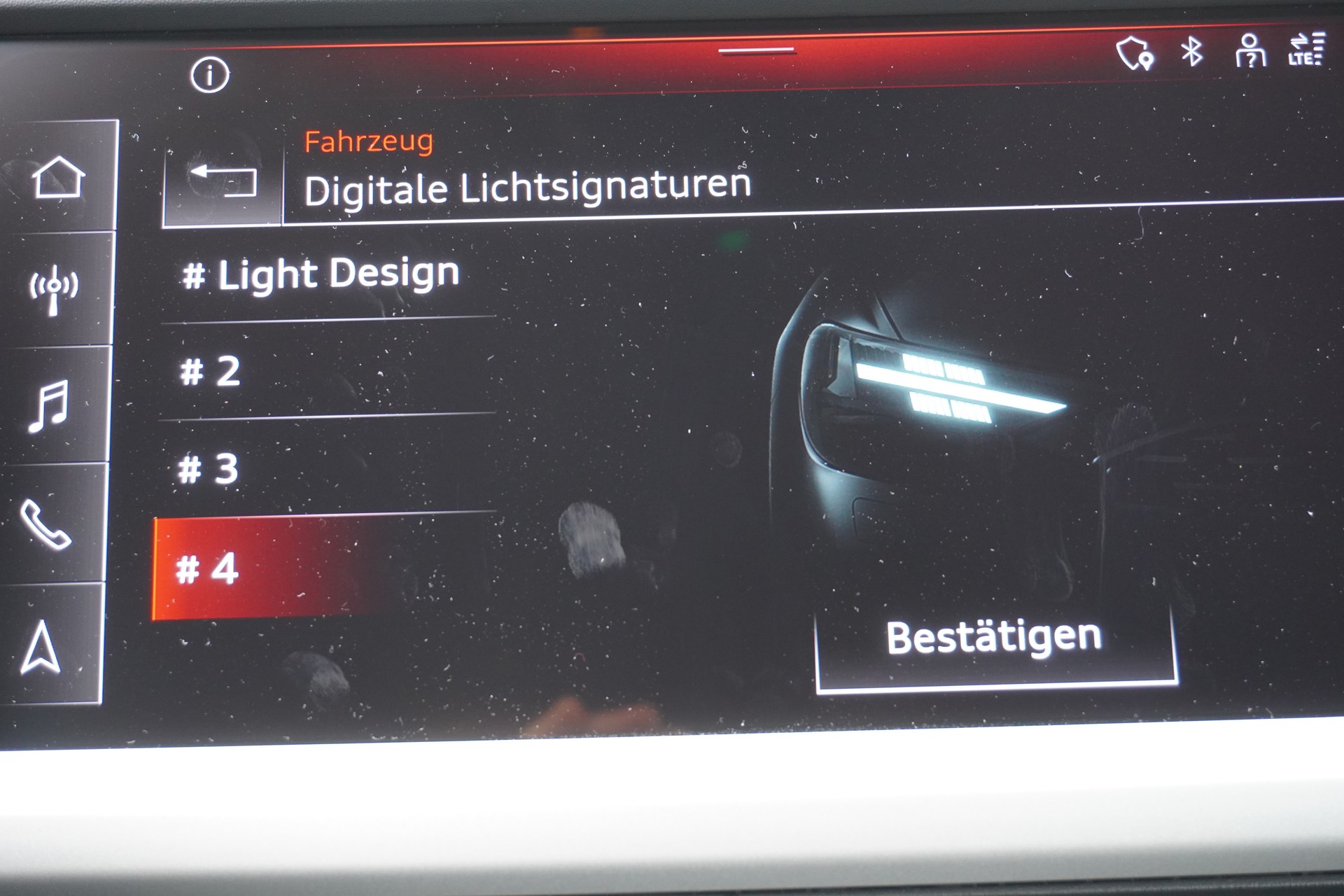 AUDI Q4 e-tron 45 quattro-image-26