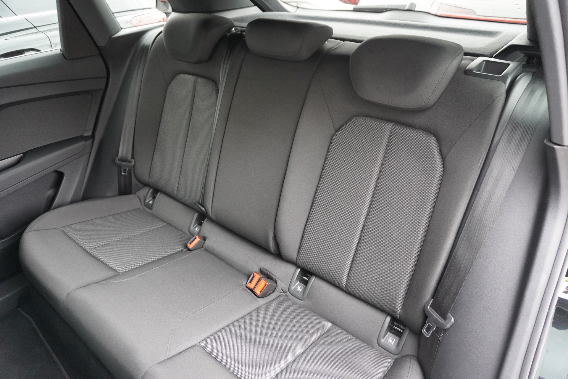 AUDI Q4 e-tron 45 quattro-image-14