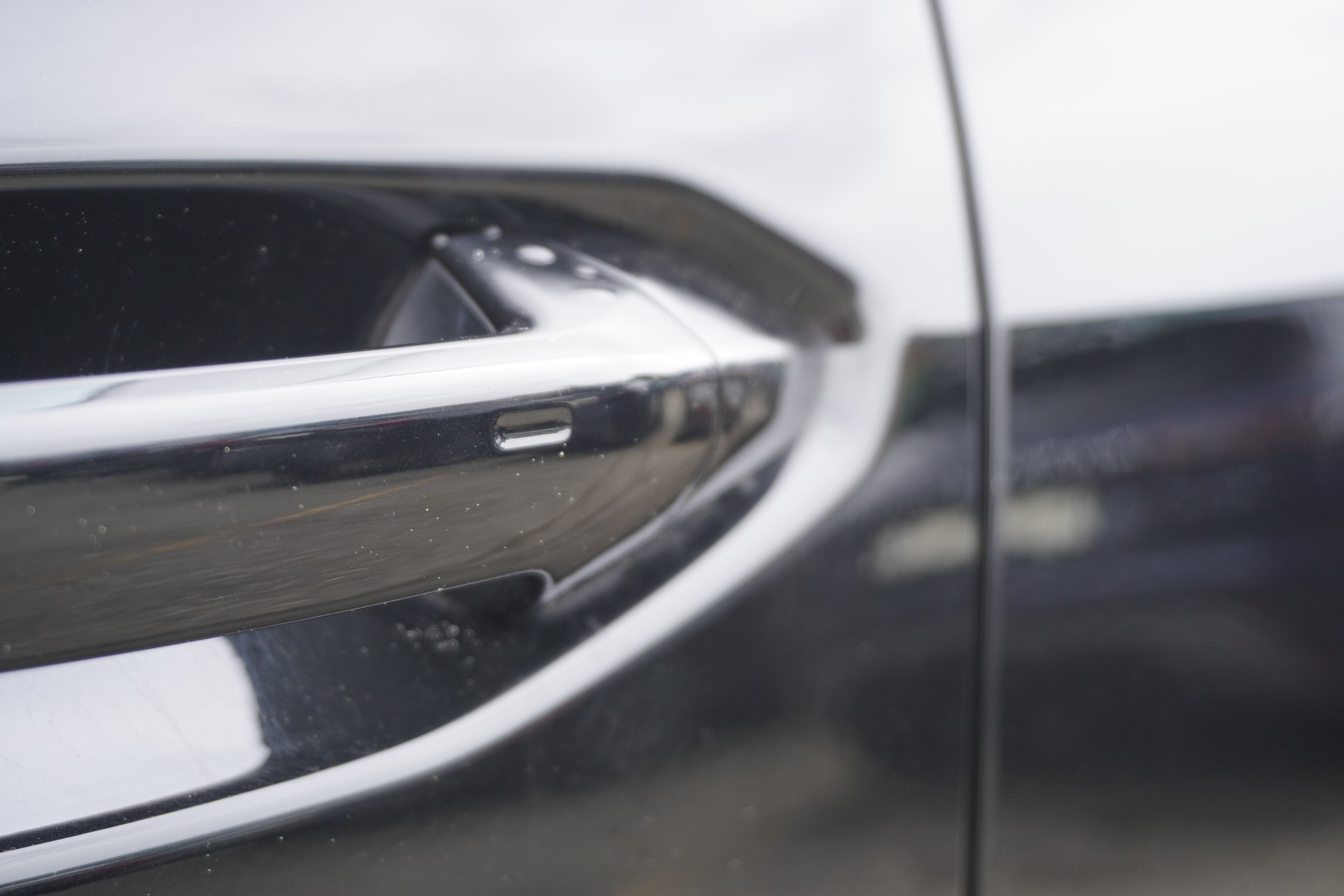 AUDI Q4 e-tron 45 quattro-image-41