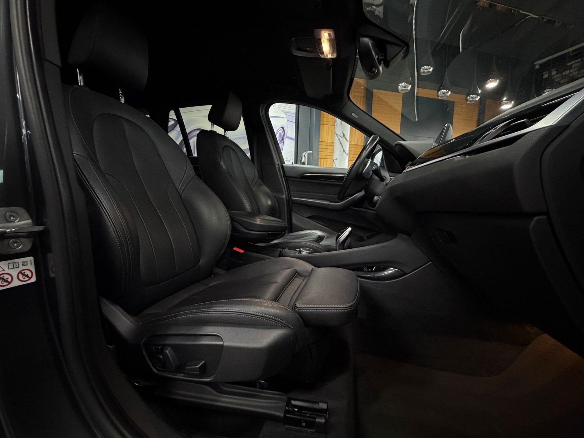 BMW X1 xDrive 20d xLine Steptronic-image-19