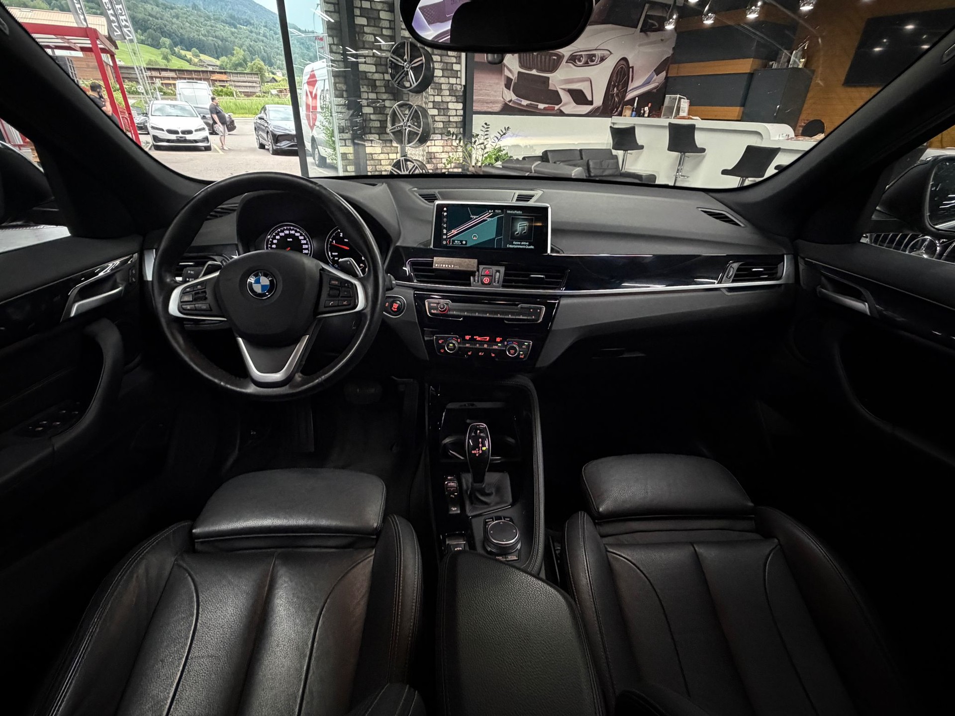 BMW X1 xDrive 20d xLine Steptronic-image-16