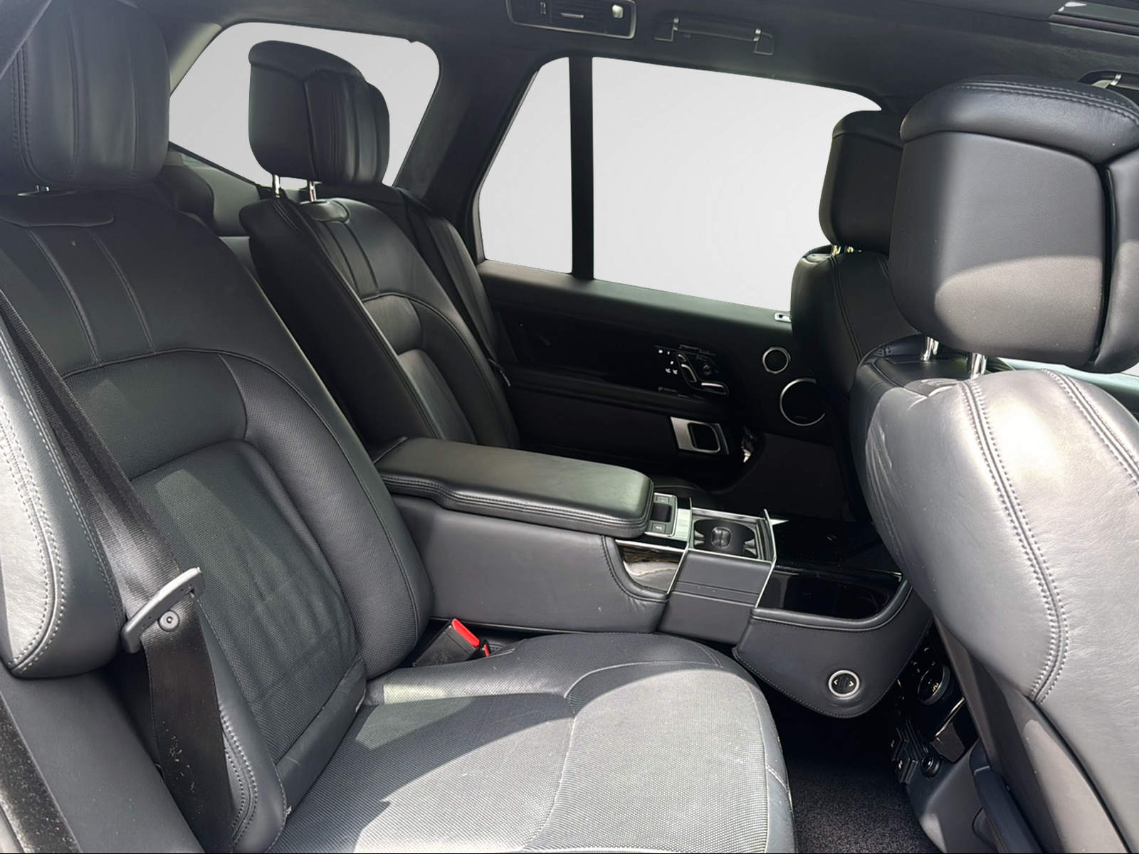 LAND ROVER Range Rover 4.4 SDV8 Autobiography Automatic-image-23