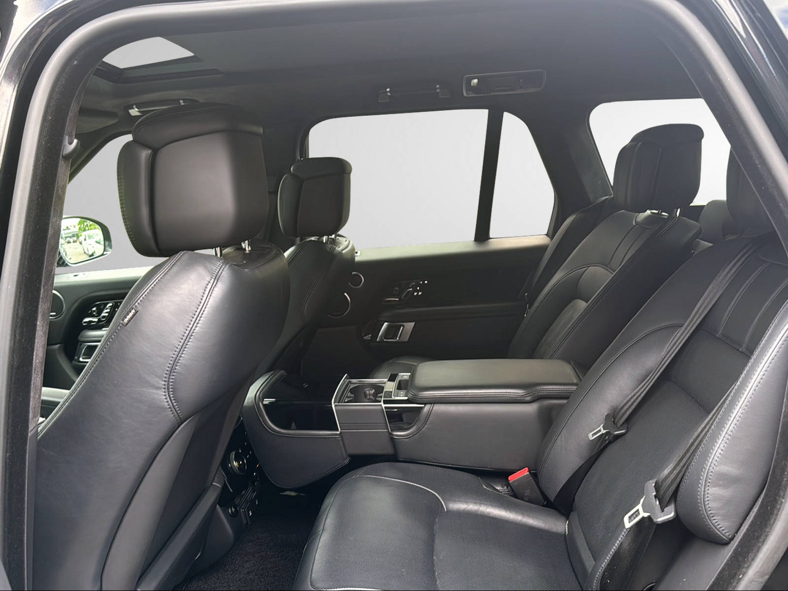 LAND ROVER Range Rover 4.4 SDV8 Autobiography Automatic-image-21