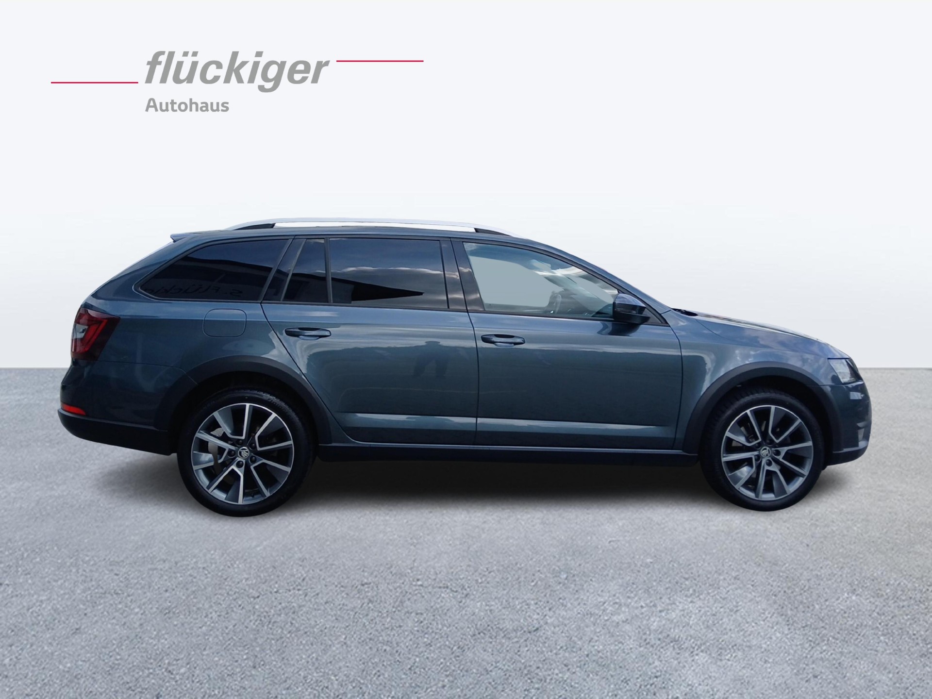 SKODA Octavia Scout 2.0 TDI 184 4x4 DSG-image-5