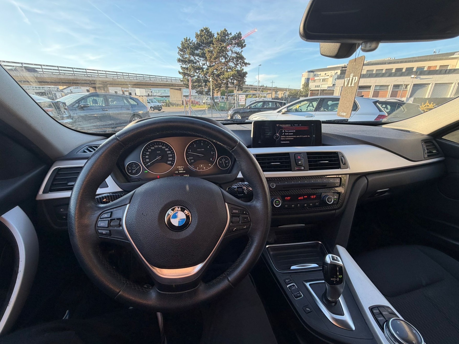 BMW 318d Steptronic-image-8