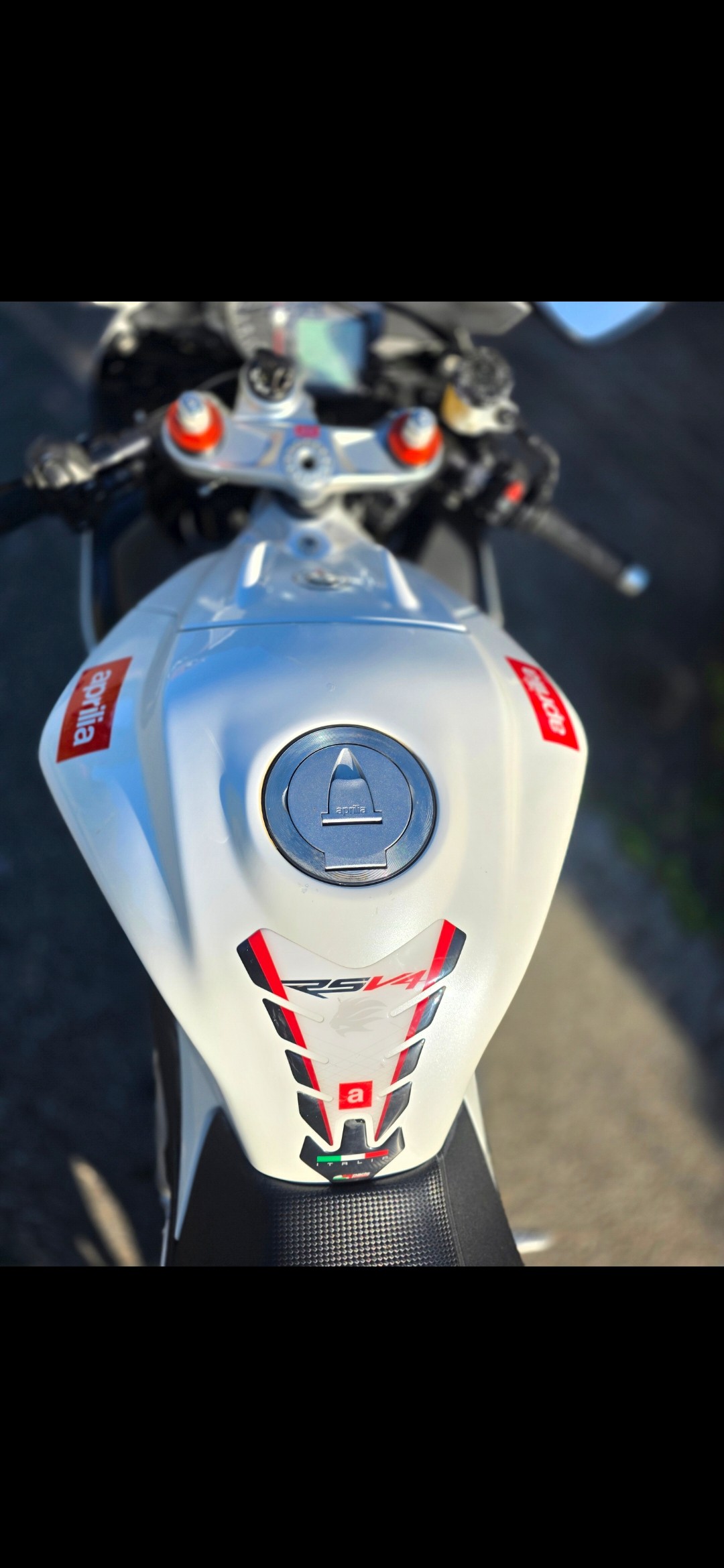 APRILIA RSV 4-image-6