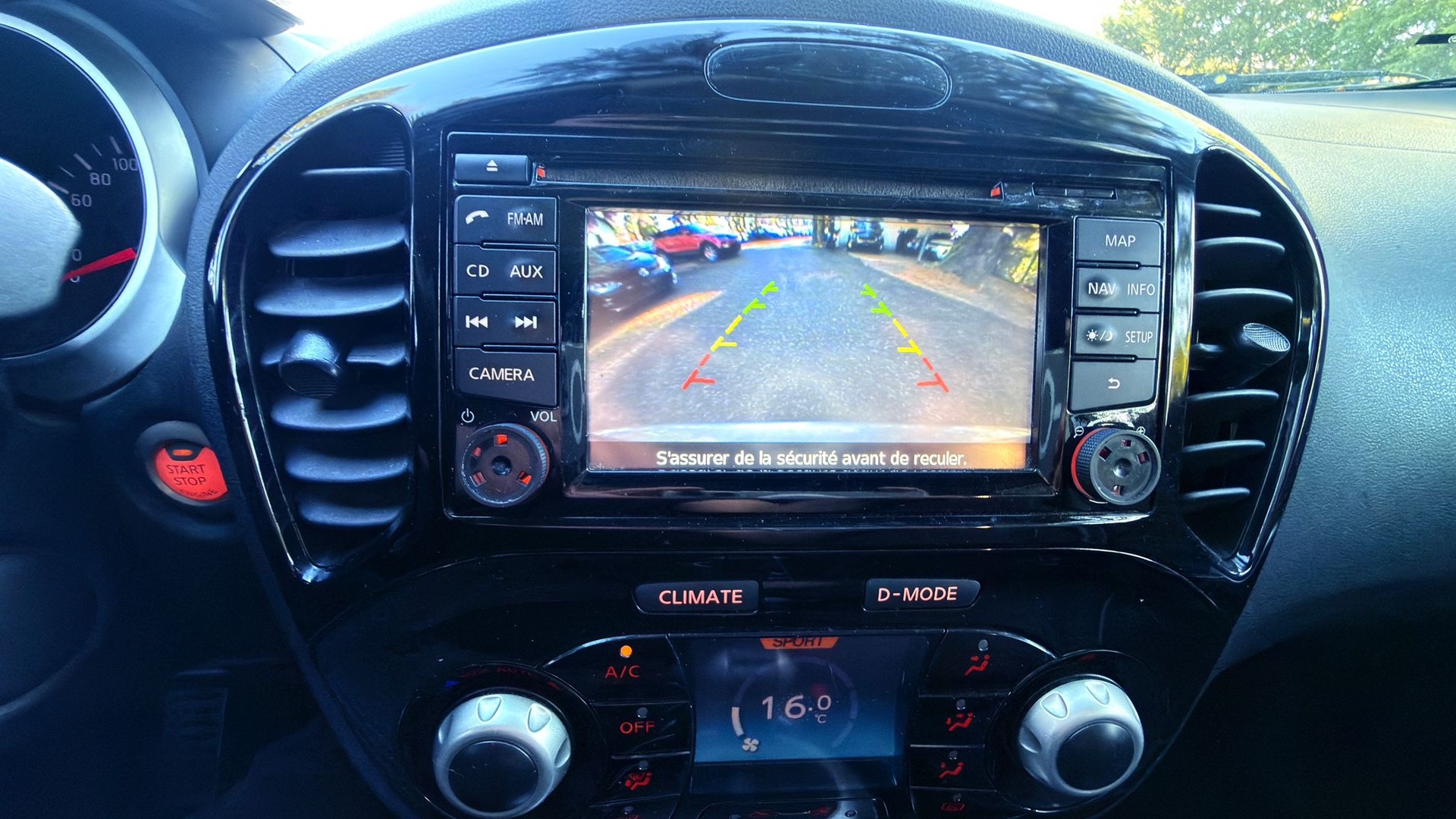 NISSAN Juke 1.6 DIG-T tekna 4x4 Xtronic M-CVT-image-12