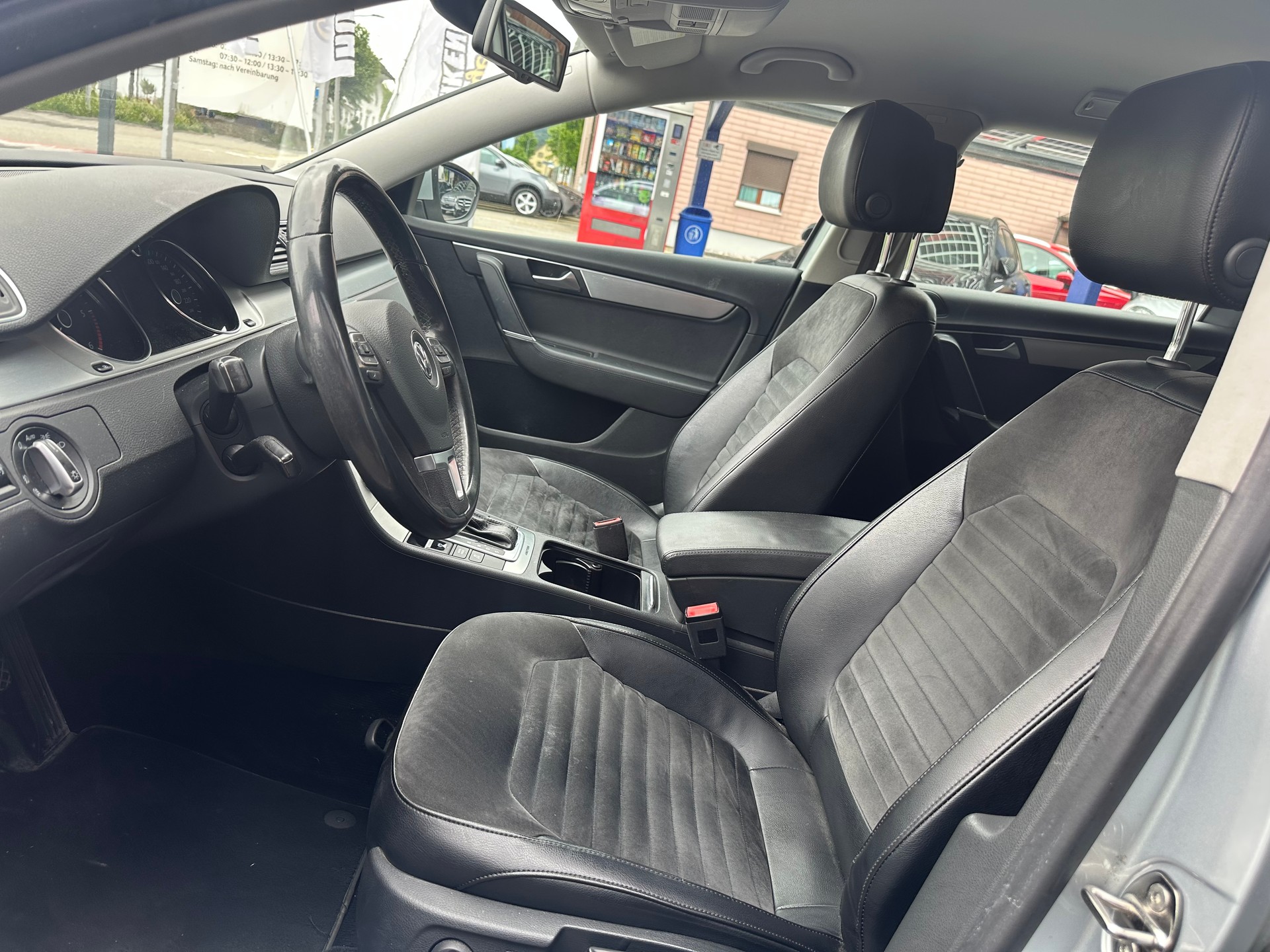 VW Passat Variant 2.0 TDI BMT Highline 4MDSG-image-7