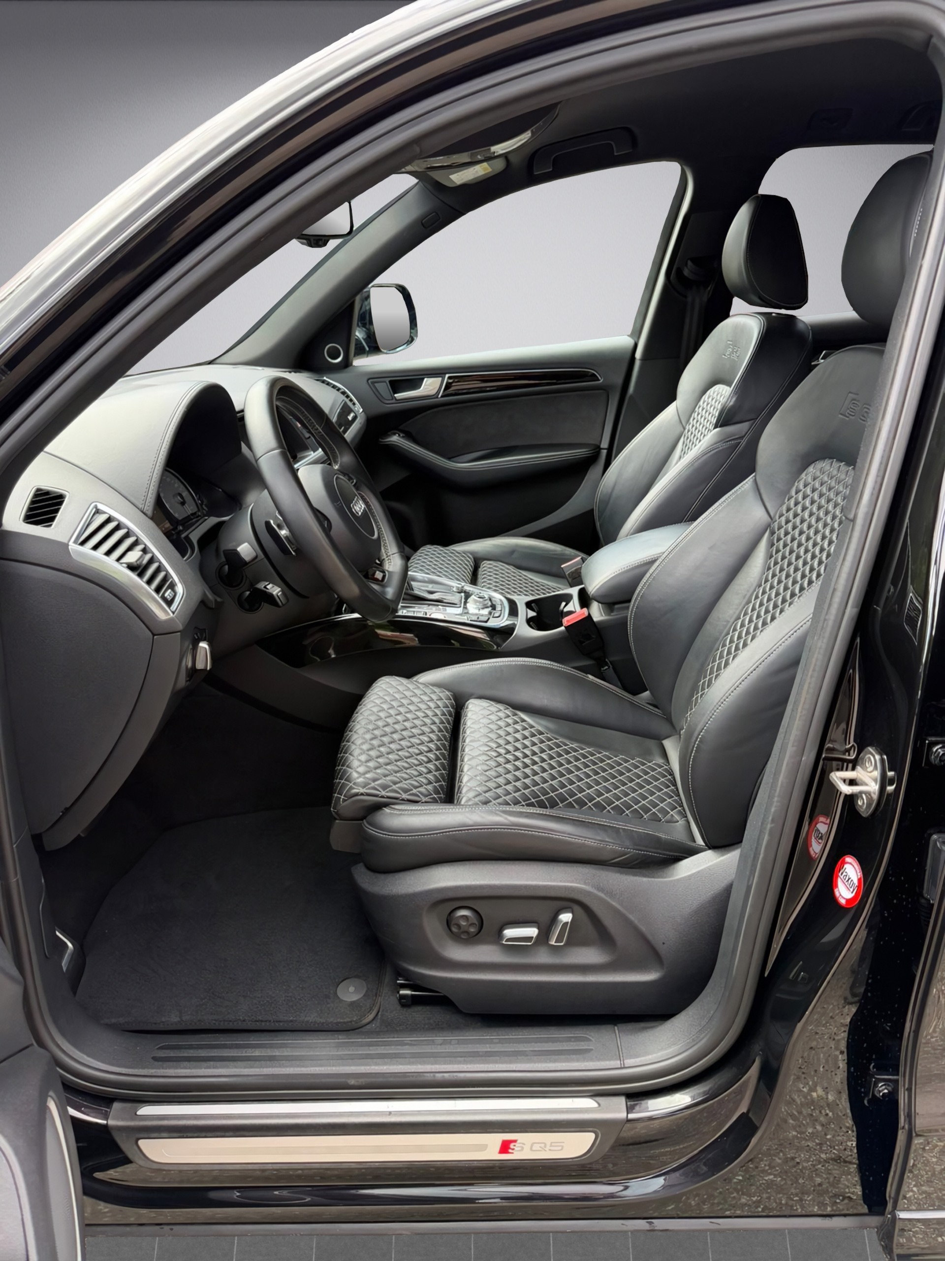 AUDI SQ5 3.0 TDI plus quattro tiptronic * 340 PS *-image-18