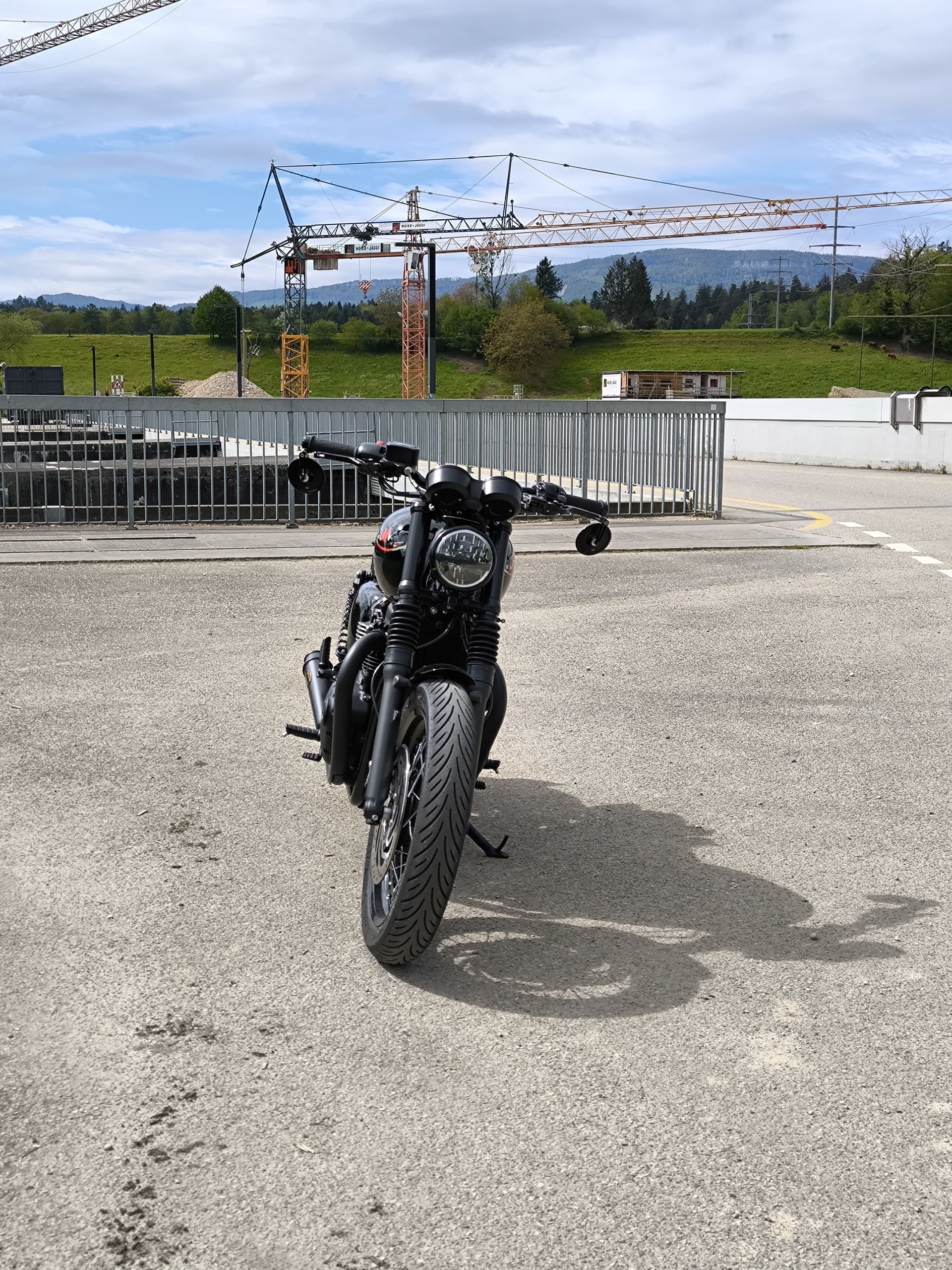 TRIUMPH Bonneville T120-image-2