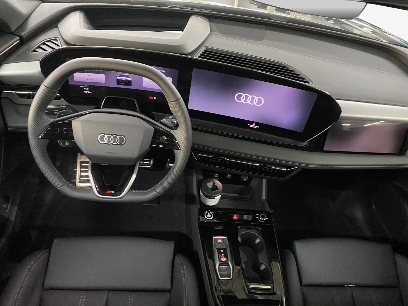AUDI Q6 e-tron quattro-image-8