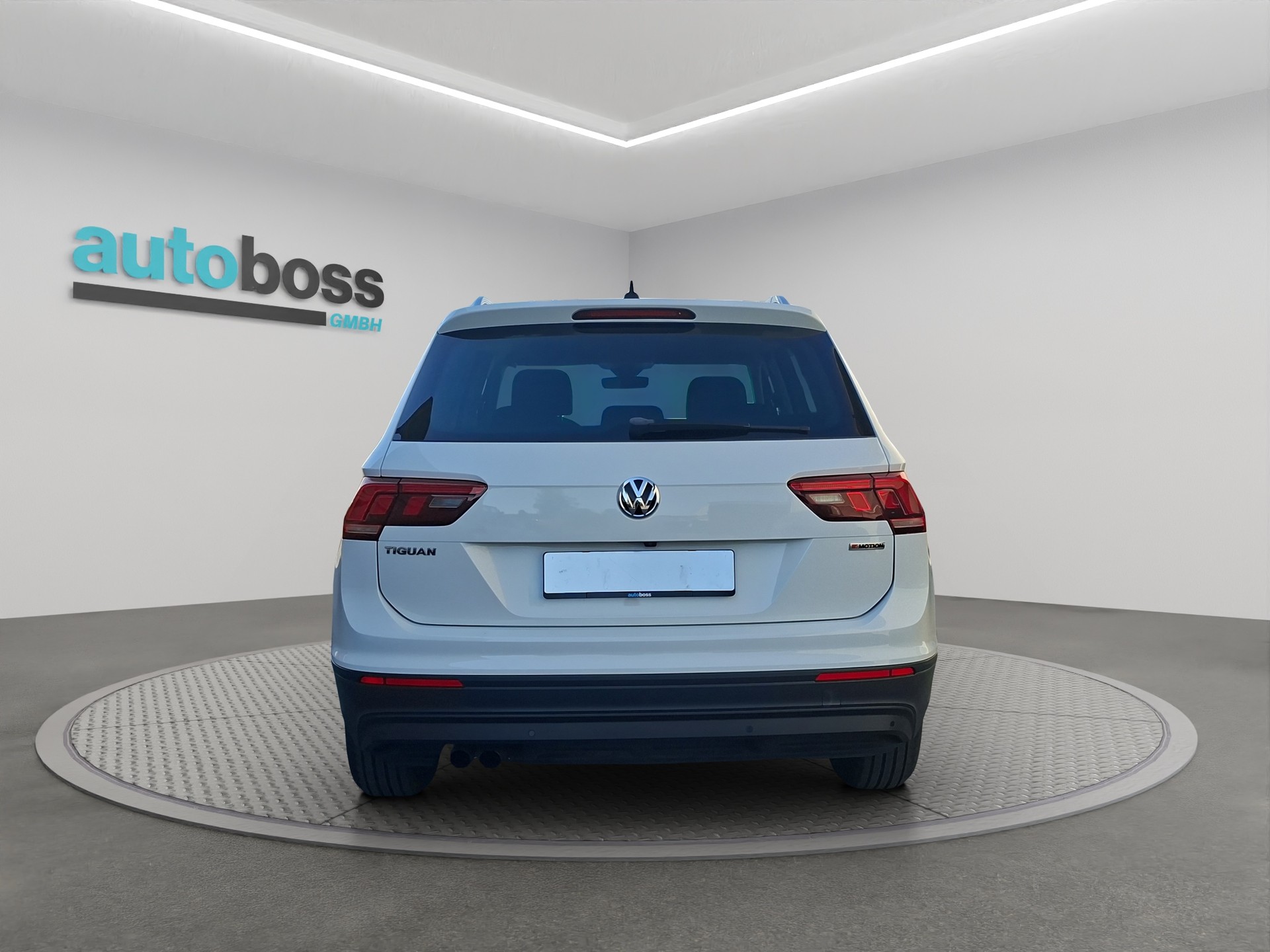 VW Tiguan 2.0TSI Comfortline 4Motion DSG-image-5