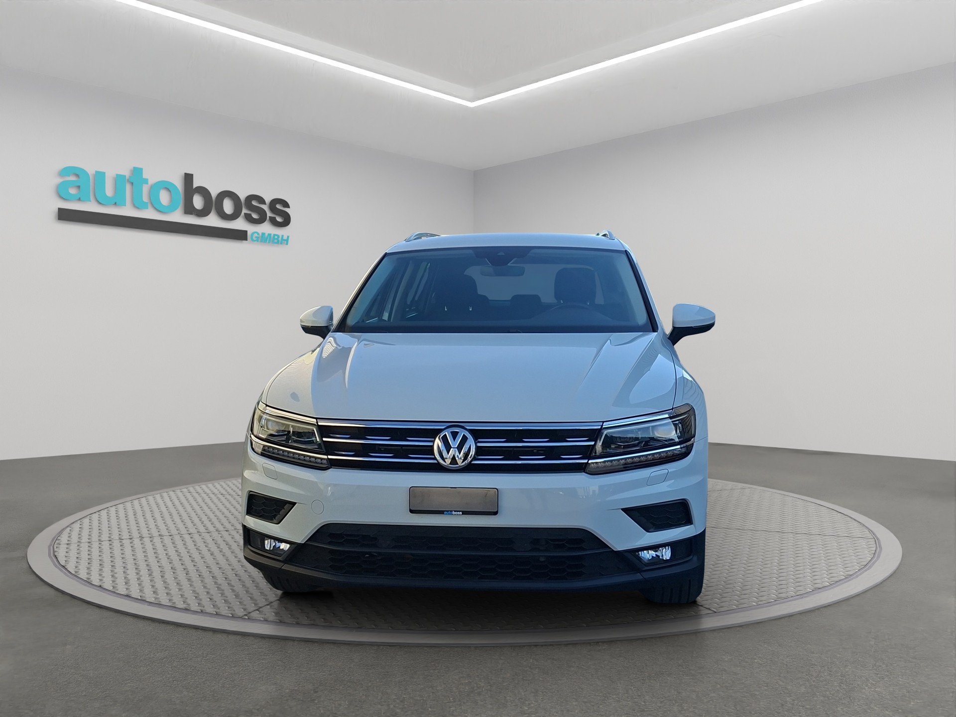 VW Tiguan 2.0TSI Comfortline 4Motion DSG-image-2