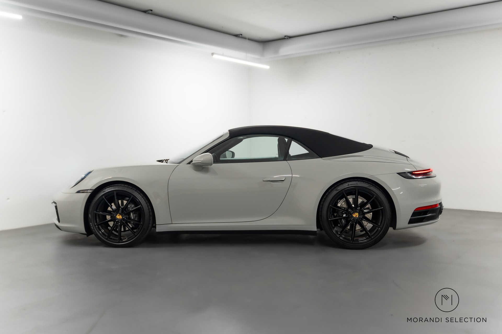 PORSCHE 911 Cabriolet 3.0 Carrera 4 PDK-showroom-element-1