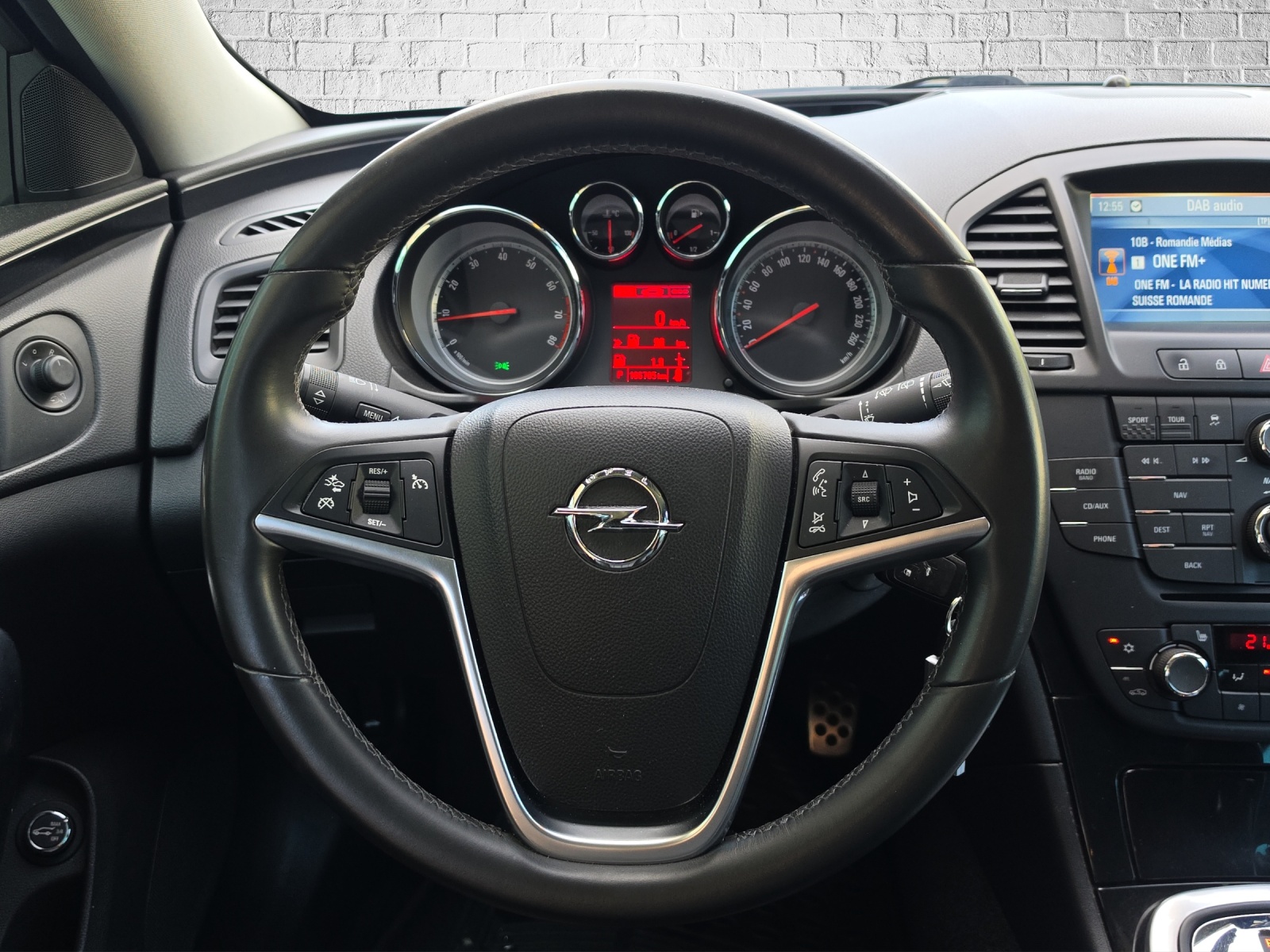 OPEL Insignia ST 2.0 Turbo Cosmo 4WD Aut.-image-14