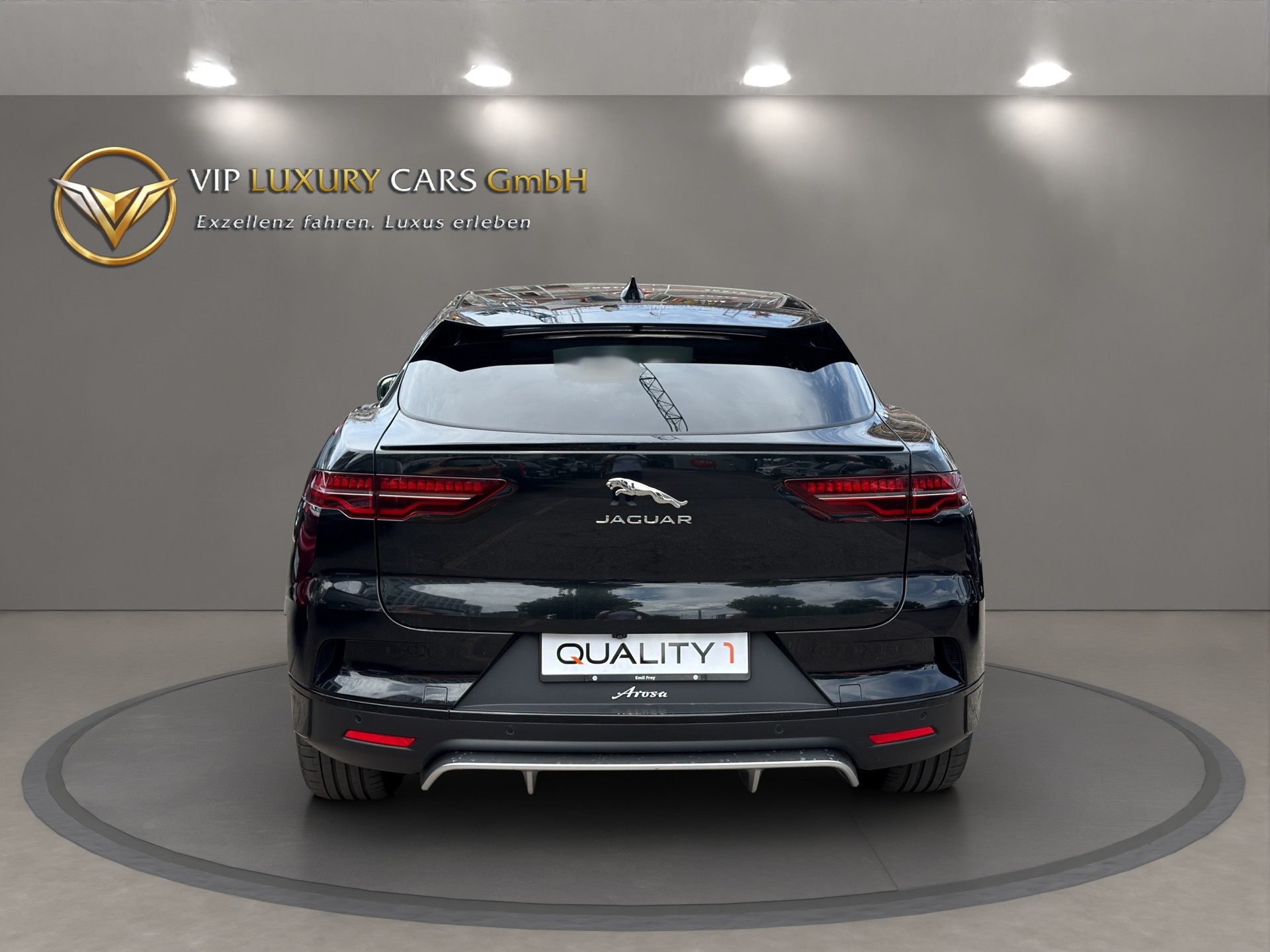 JAGUAR I-Pace EV400 First Edition AWD-image-5