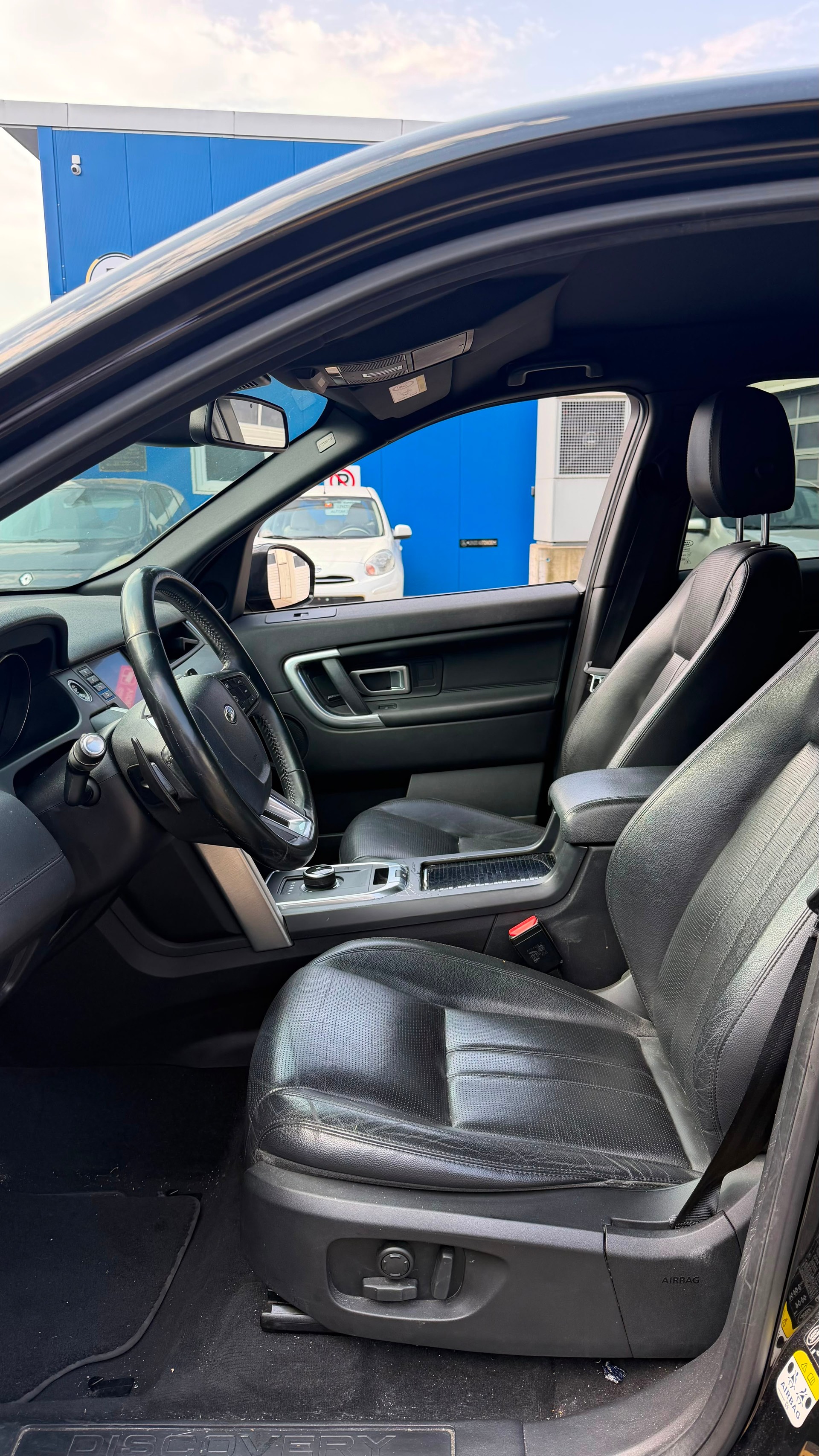 LAND ROVER Discovery Sport 2.0 TD4 HSE AT9-image-19